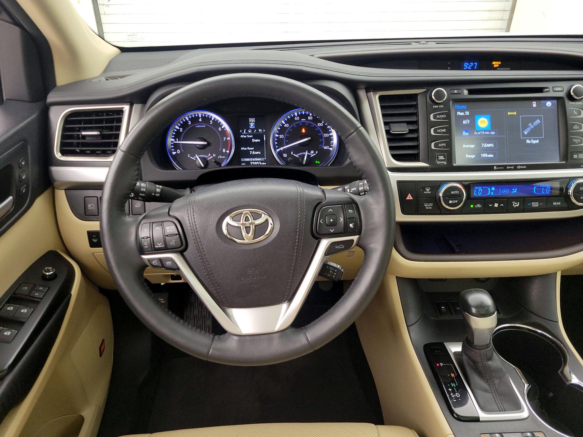 Thumbnail: 2016 Toyota Highlander - 10