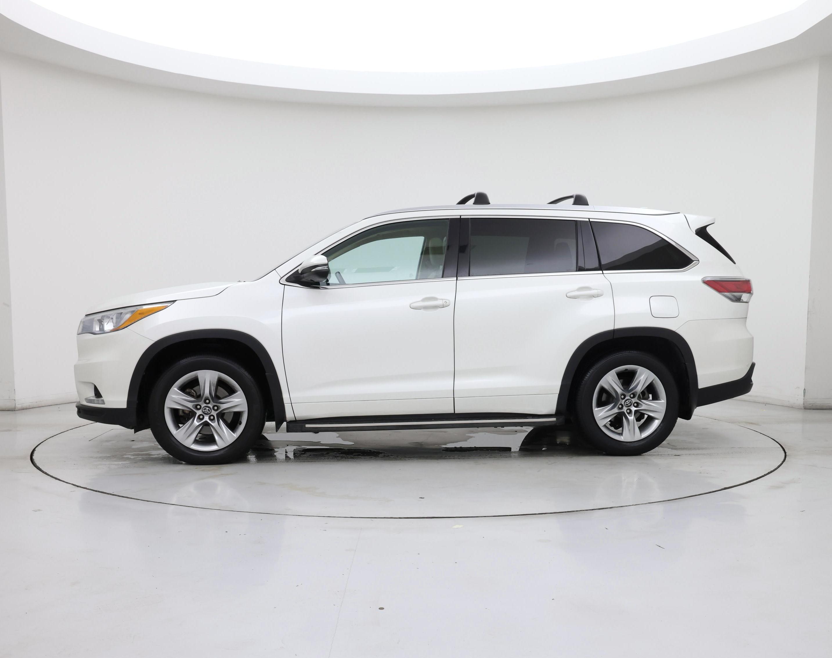 Thumbnail: 2016 Toyota Highlander - 3