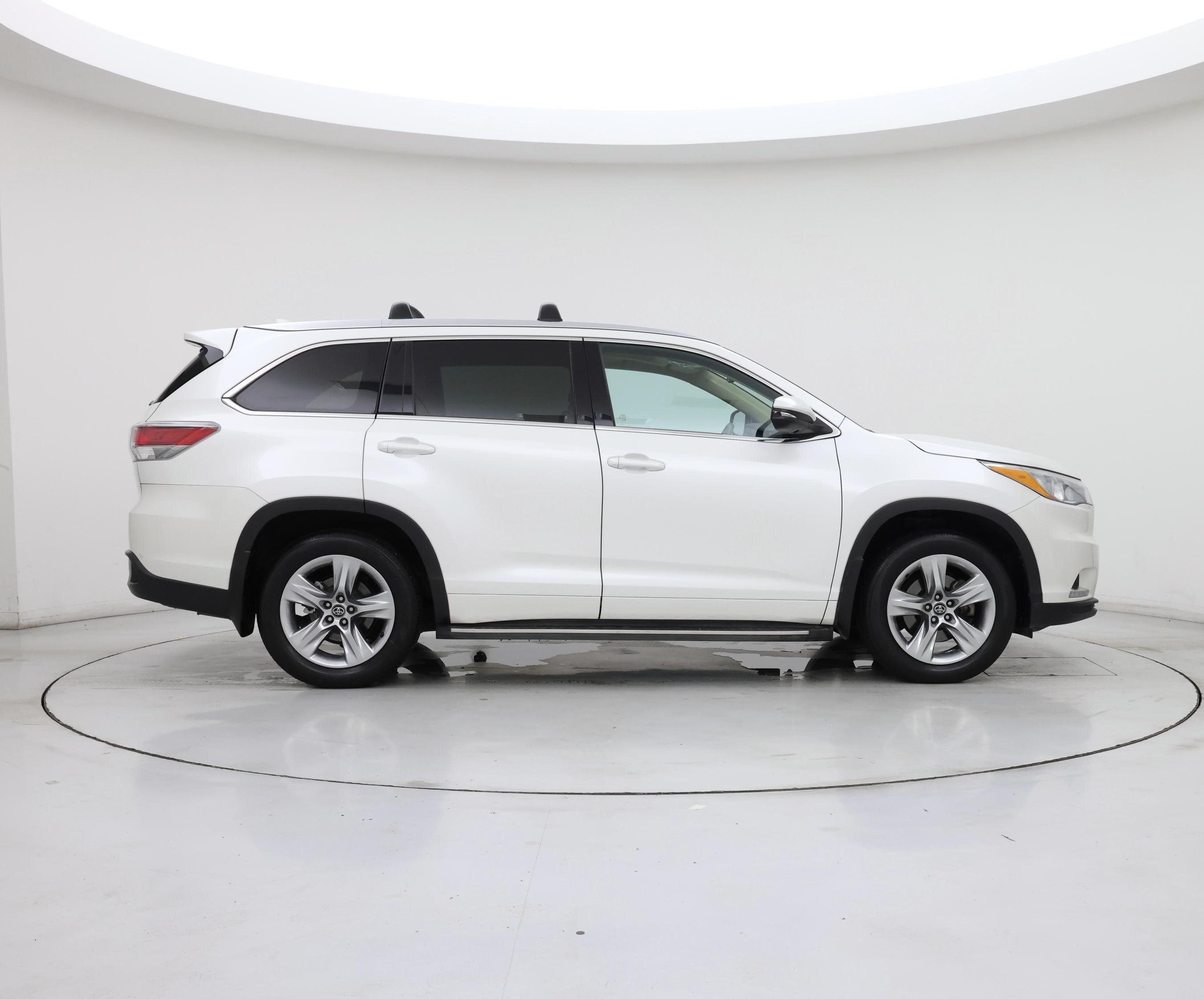 Thumbnail: 2016 Toyota Highlander - 7