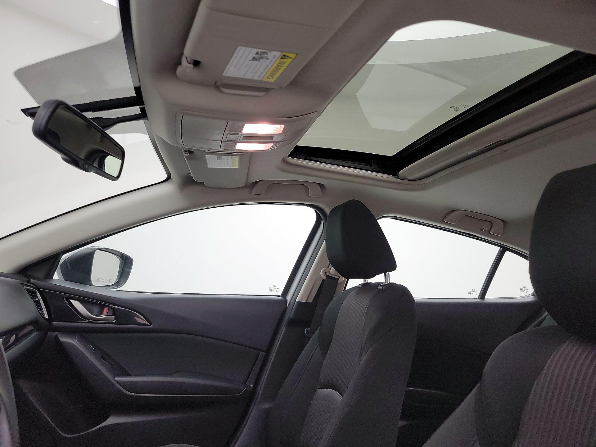 Thumbnail: 2016 Mazda Mazda3 - 19