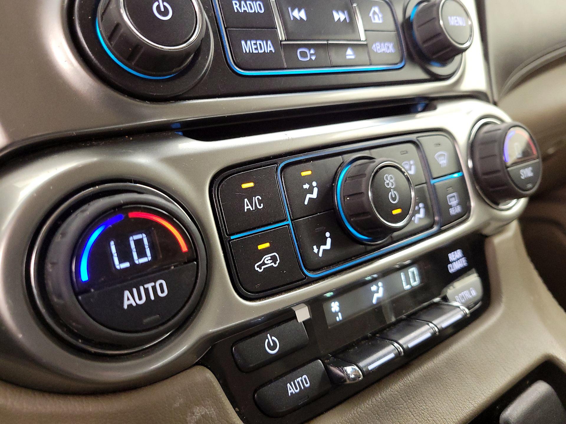 Thumbnail: 2016 Chevrolet Tahoe - 16