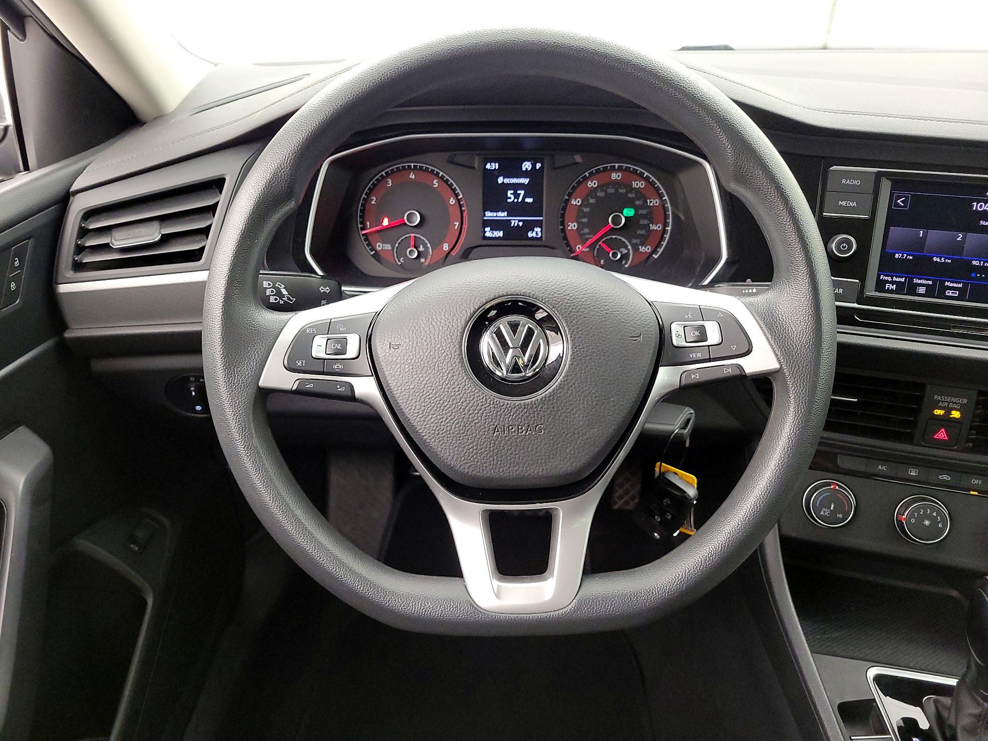Thumbnail: 2019 Volkswagen Jetta - 10