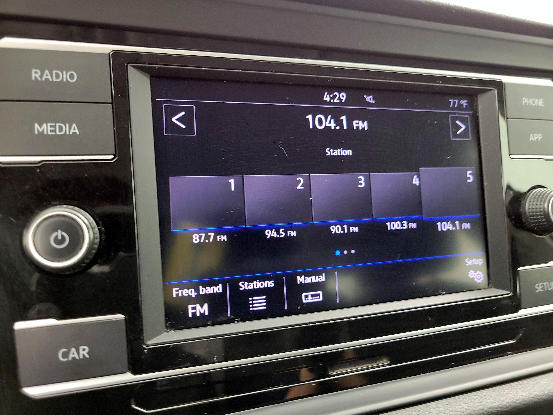 Thumbnail: 2019 Volkswagen Jetta - 15