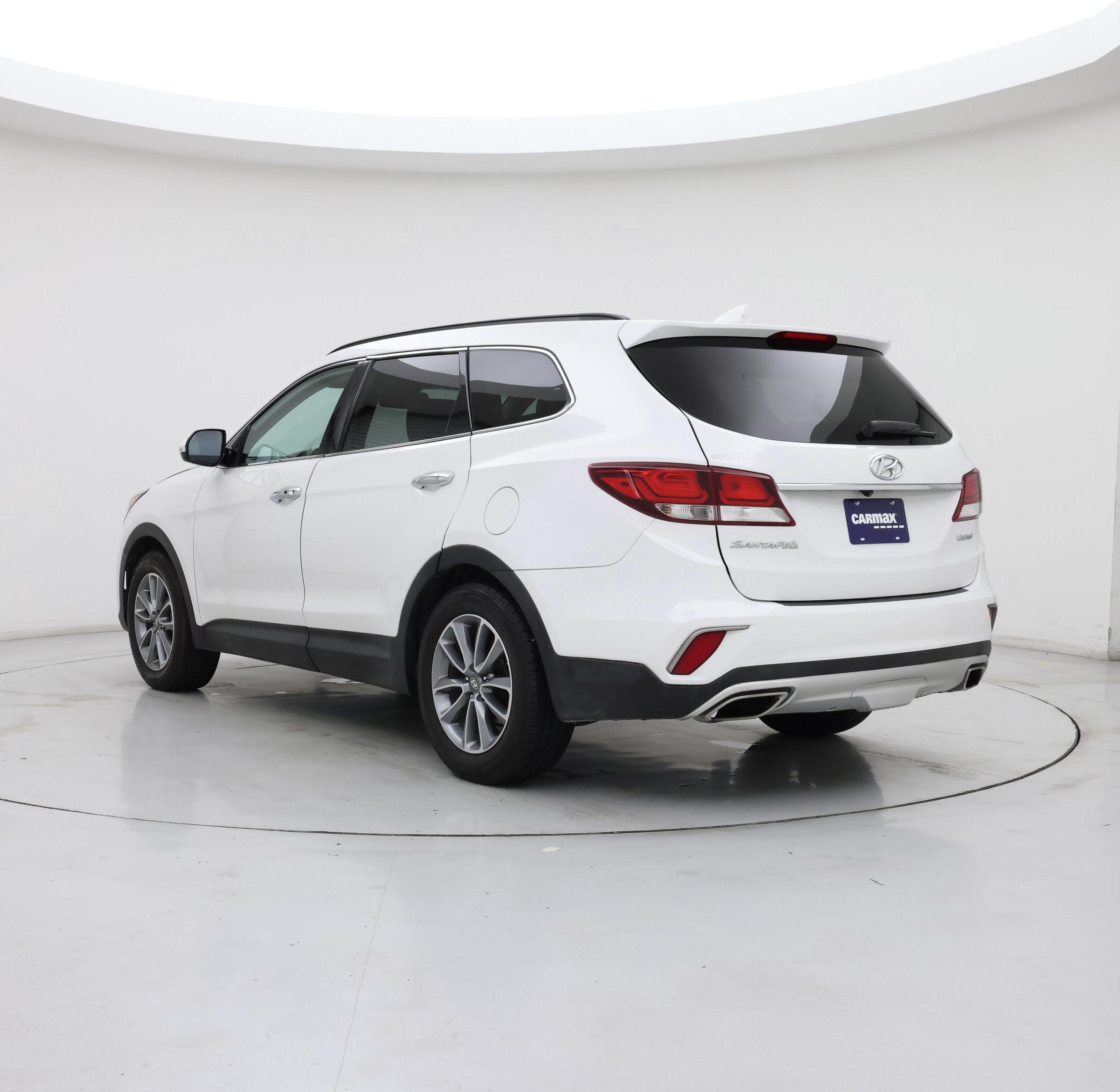 Thumbnail: 2017 Hyundai Santa Fe - 2
