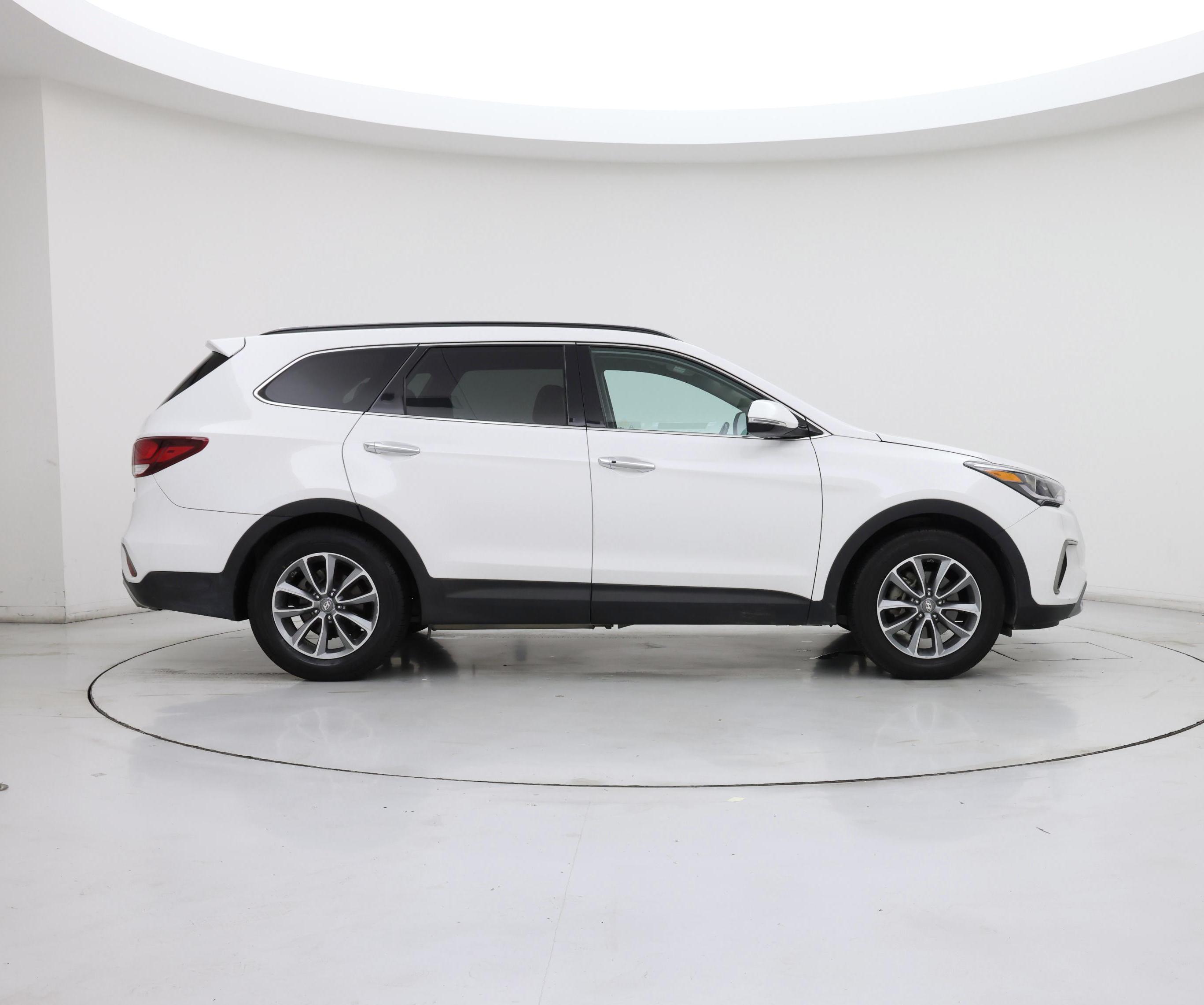Thumbnail: 2017 Hyundai Santa Fe - 7