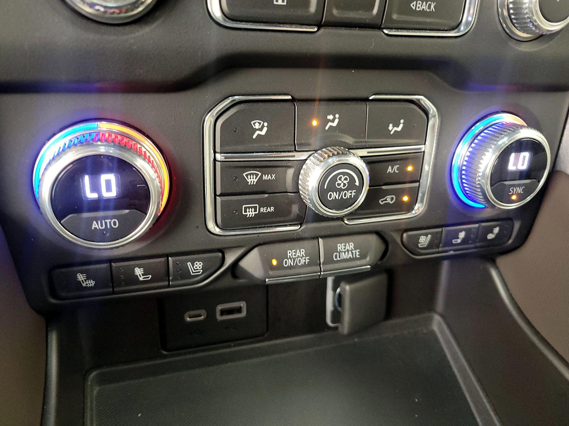 Thumbnail: 2021 GMC Yukon - 17