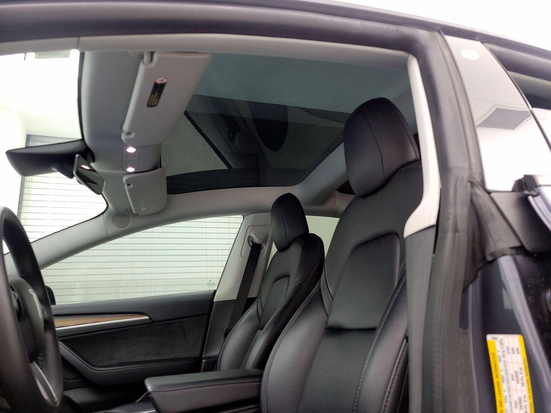 Thumbnail: 2022 Tesla Model 3 - 19