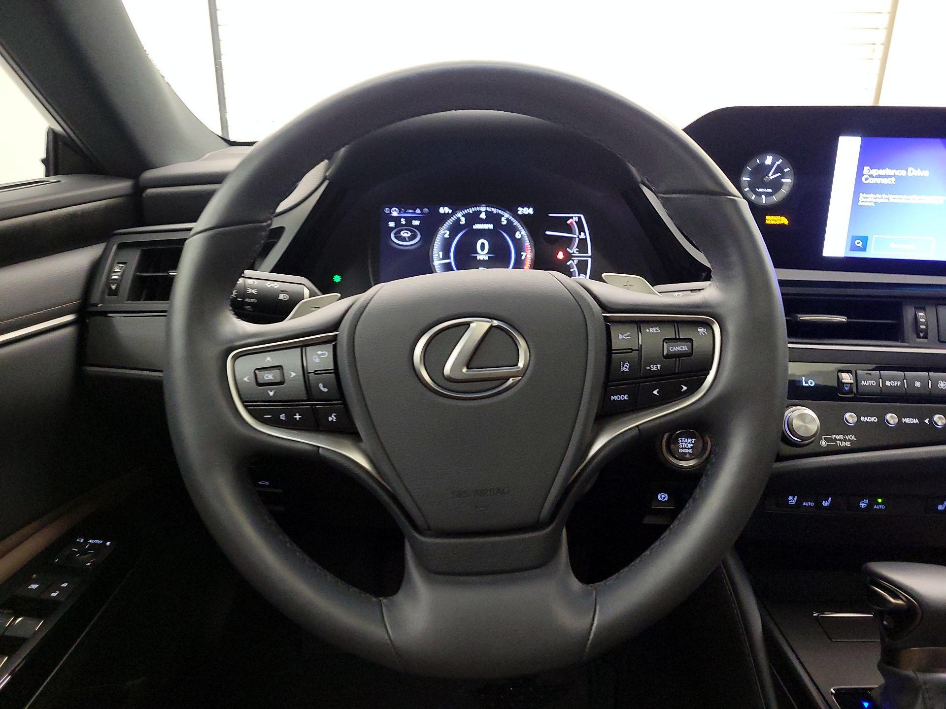 Thumbnail: 2024 Lexus ES - 10