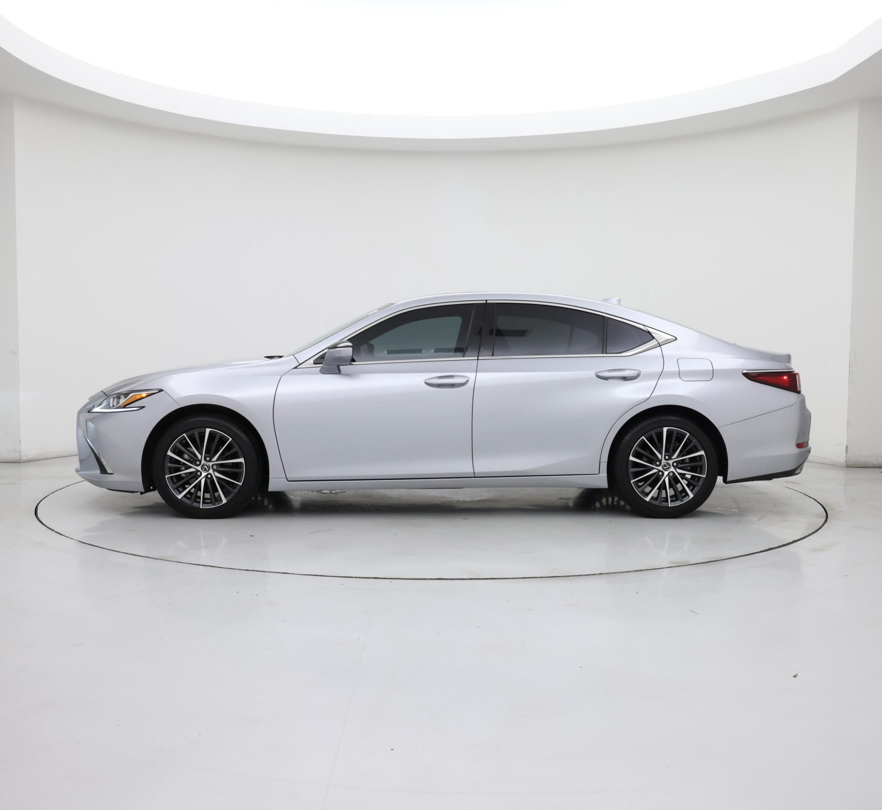 Thumbnail: 2024 Lexus ES - 3