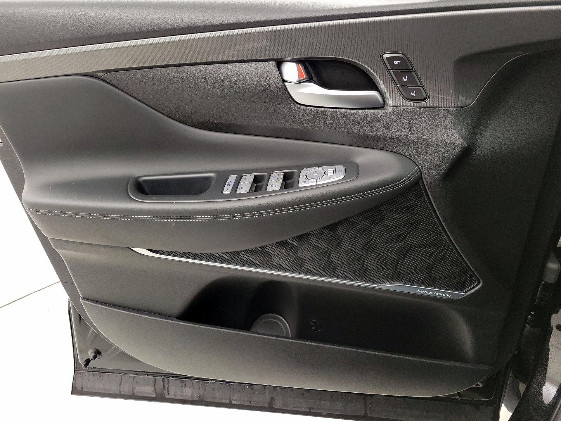 Thumbnail: 2022 Hyundai Santa Fe - 12