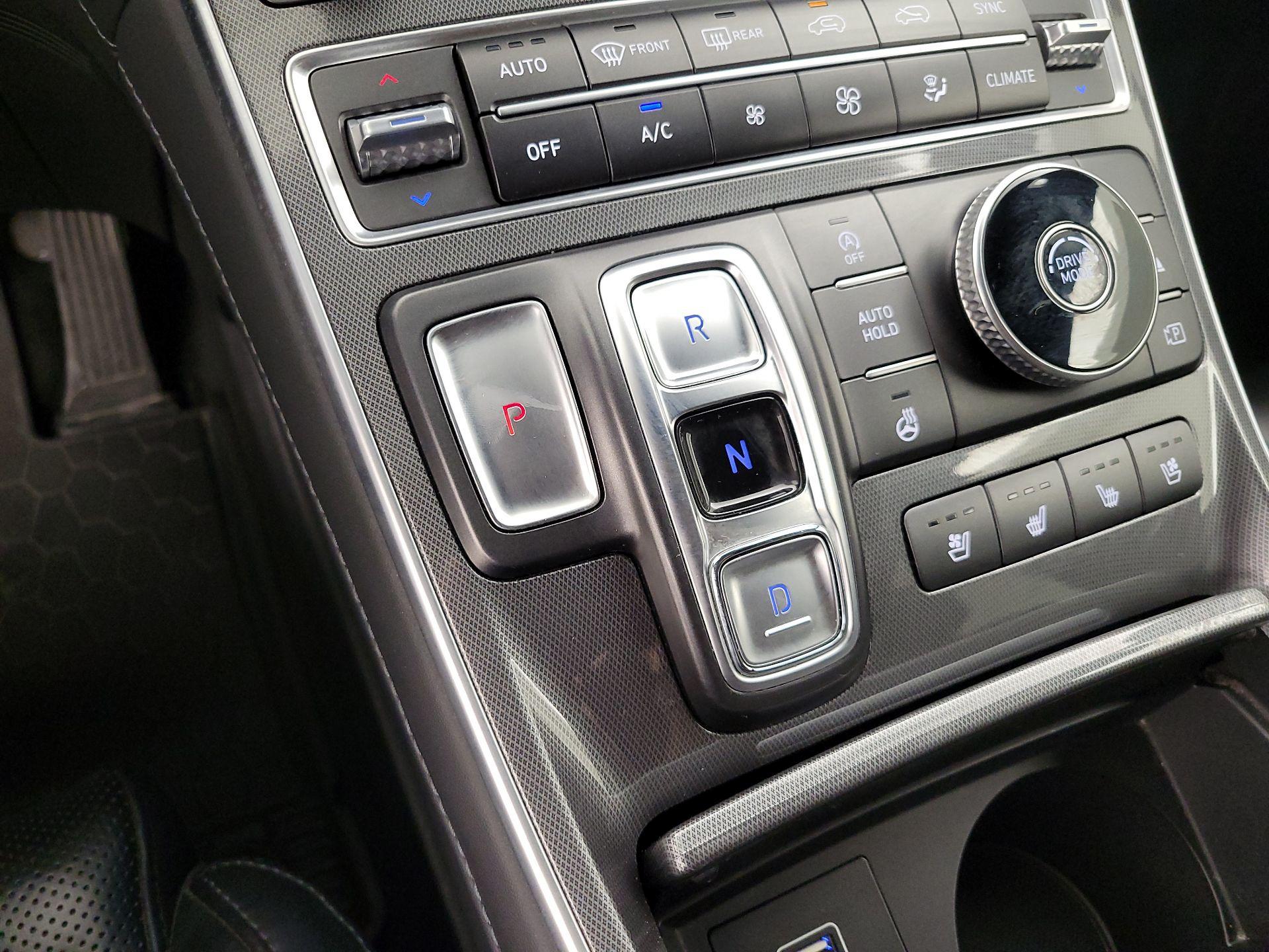 Thumbnail: 2022 Hyundai Santa Fe - 18