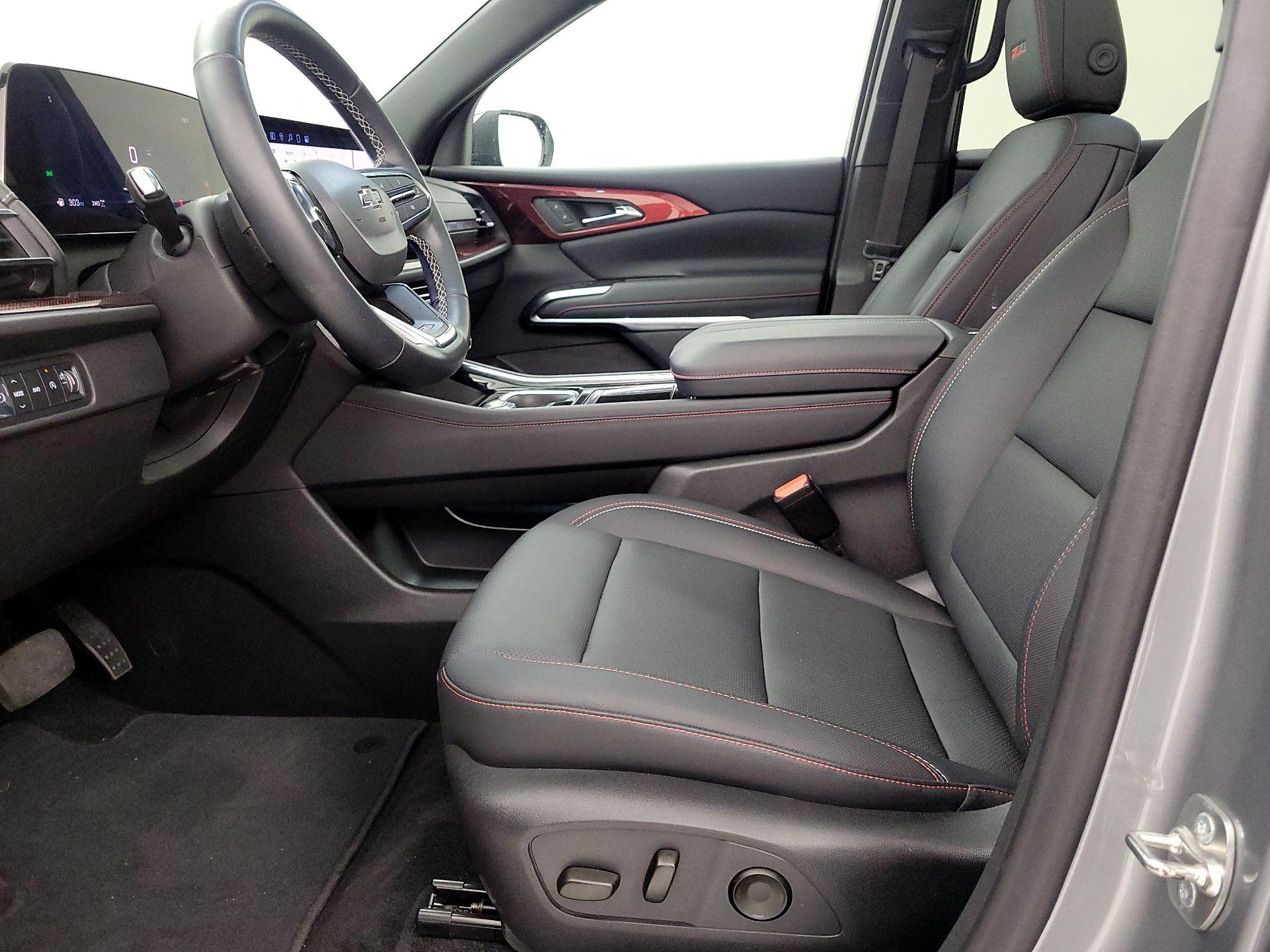 Thumbnail: 2024 Chevrolet Traverse - 11