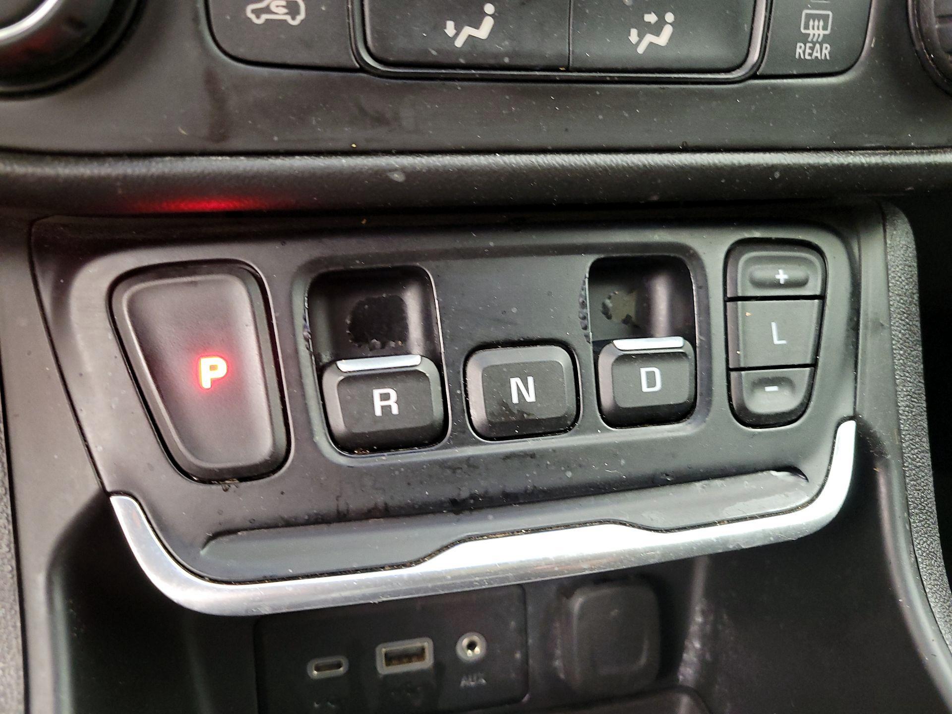 Thumbnail: 2021 GMC Terrain - 17