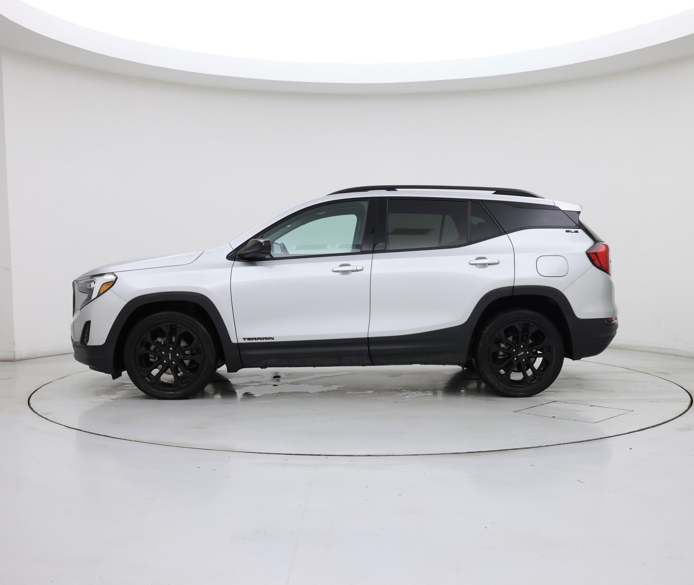 Thumbnail: 2021 GMC Terrain - 3