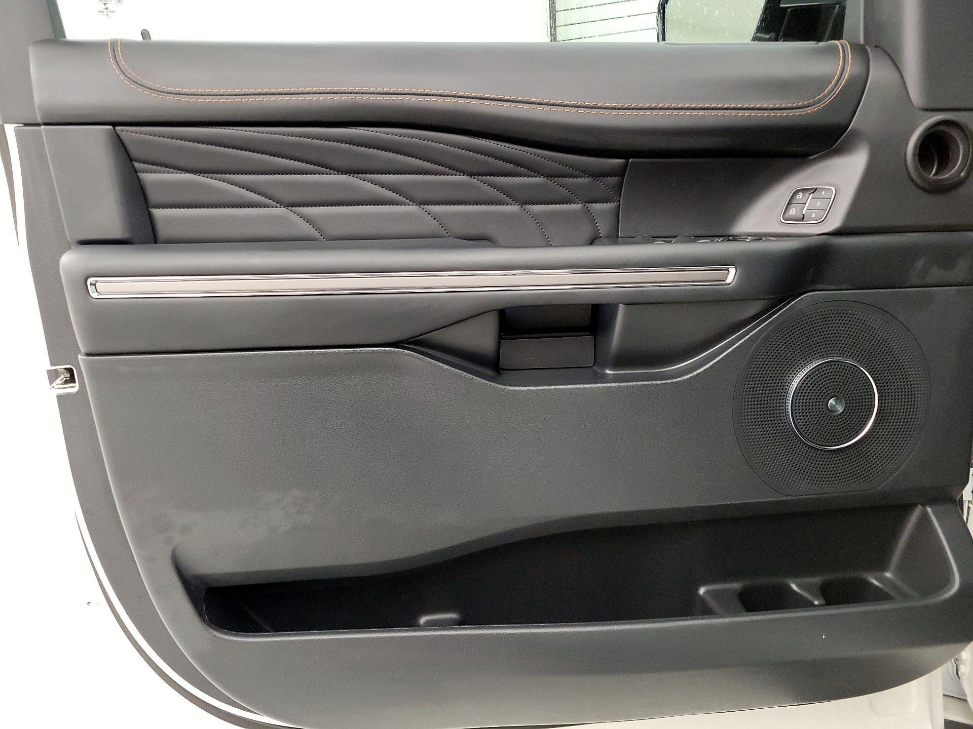 Thumbnail: 2023 Ford Expedition - 12