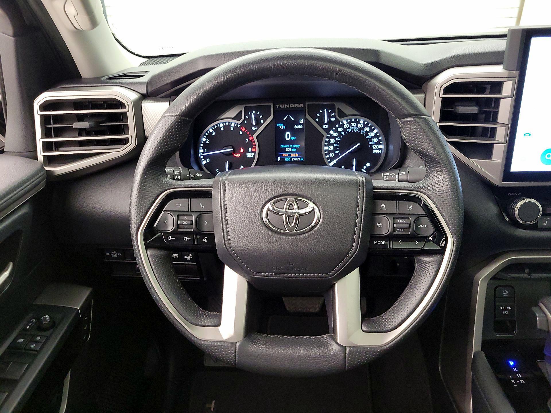 Thumbnail: 2022 Toyota Tundra - 10