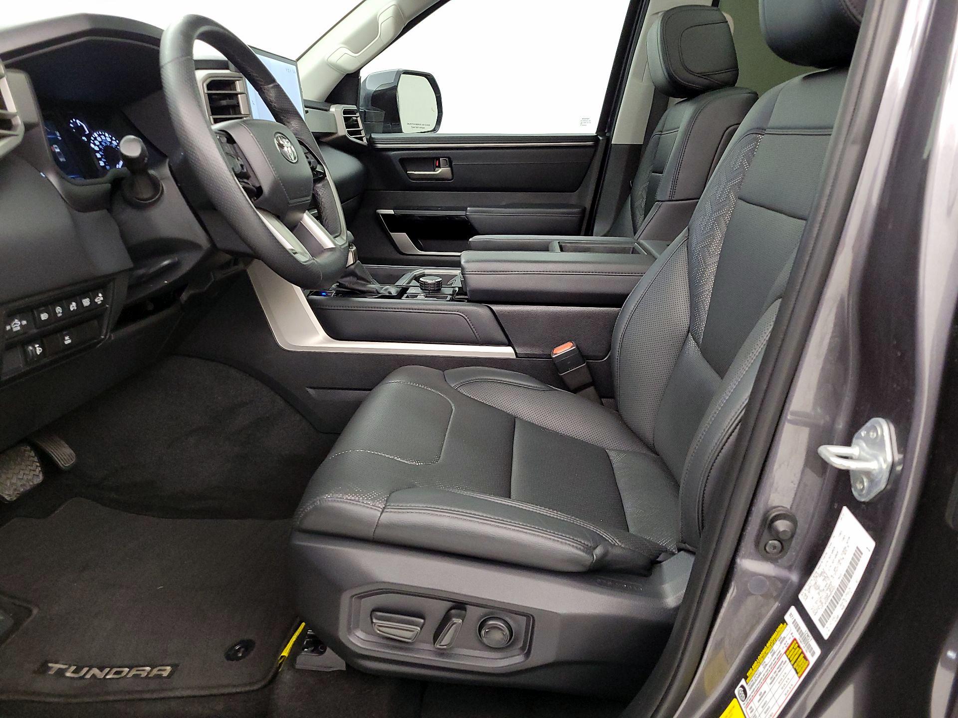 Thumbnail: 2022 Toyota Tundra - 11