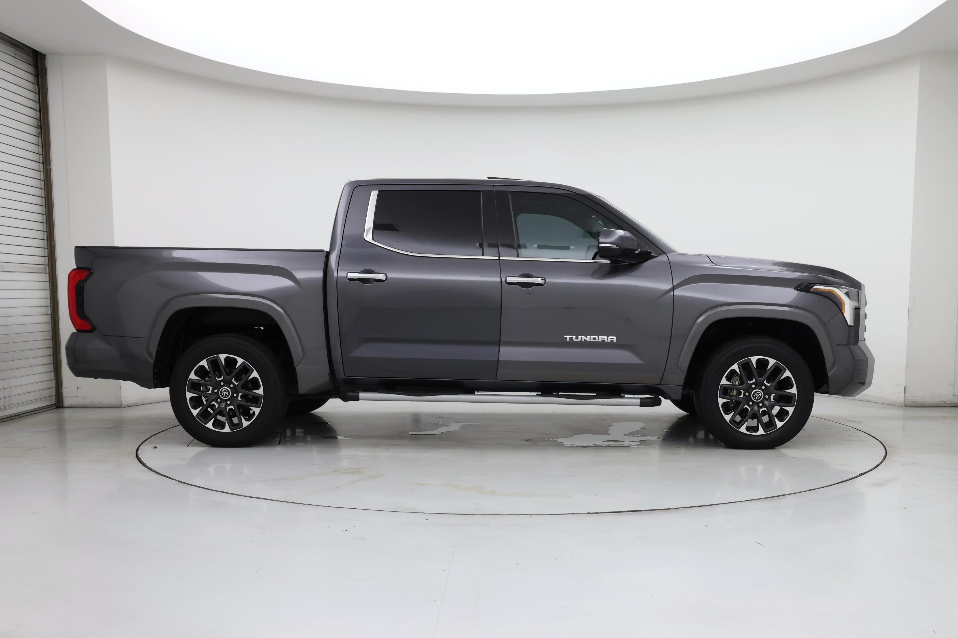 Thumbnail: 2022 Toyota Tundra - 7