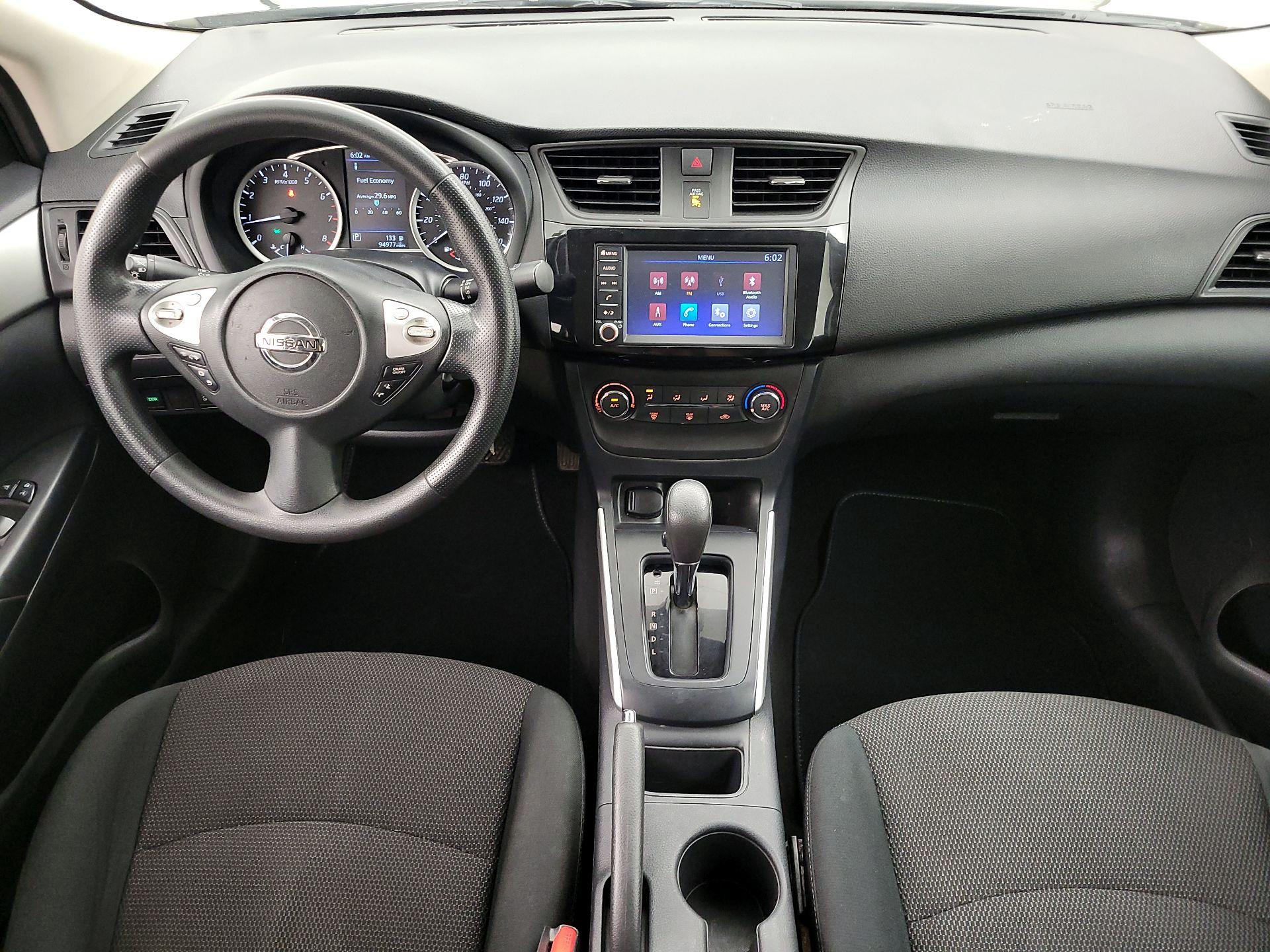 Thumbnail: 2019 Nissan Sentra - 9