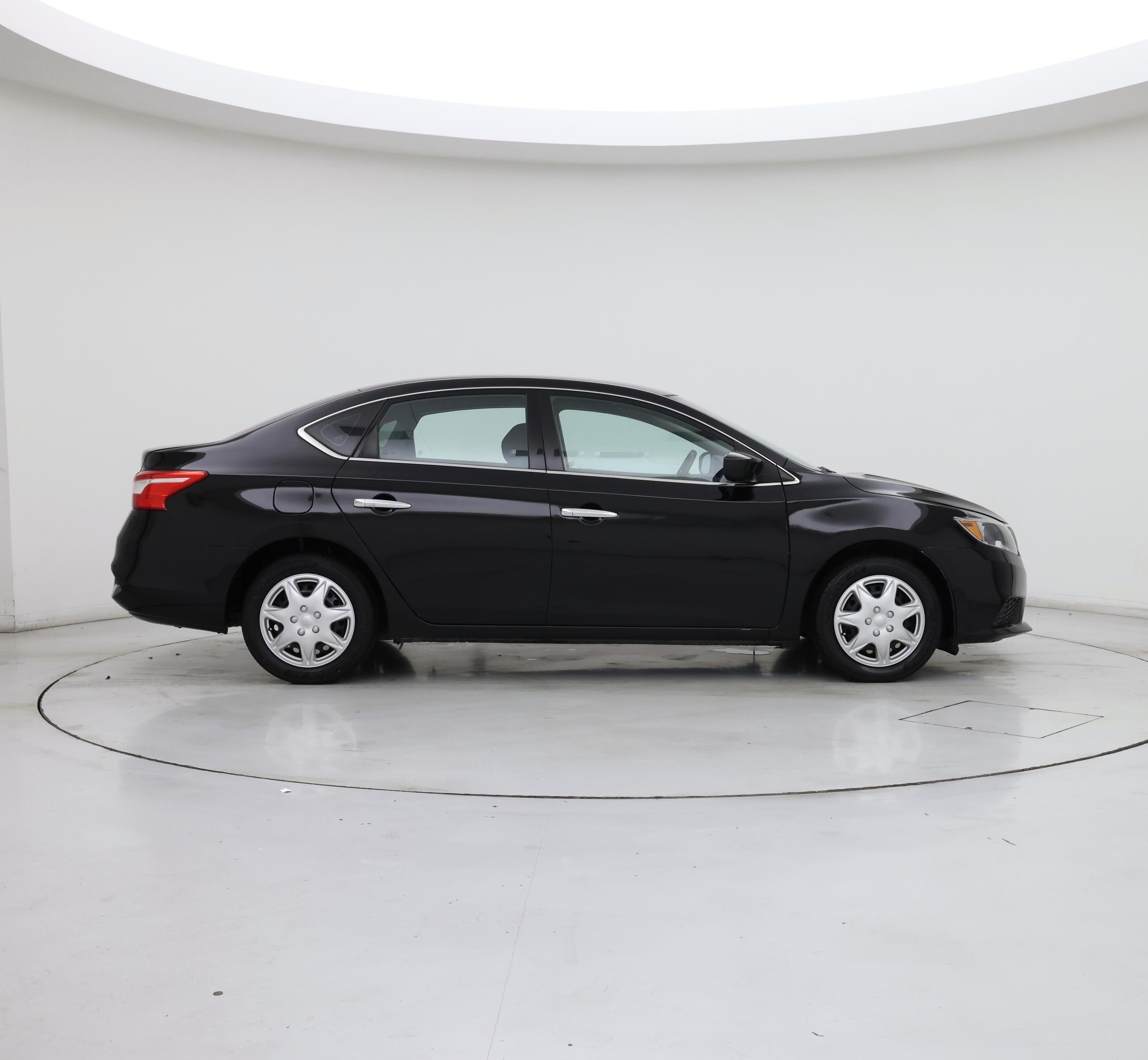 Thumbnail: 2019 Nissan Sentra - 7