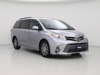 Silver 2018 Toyota Sienna XLE