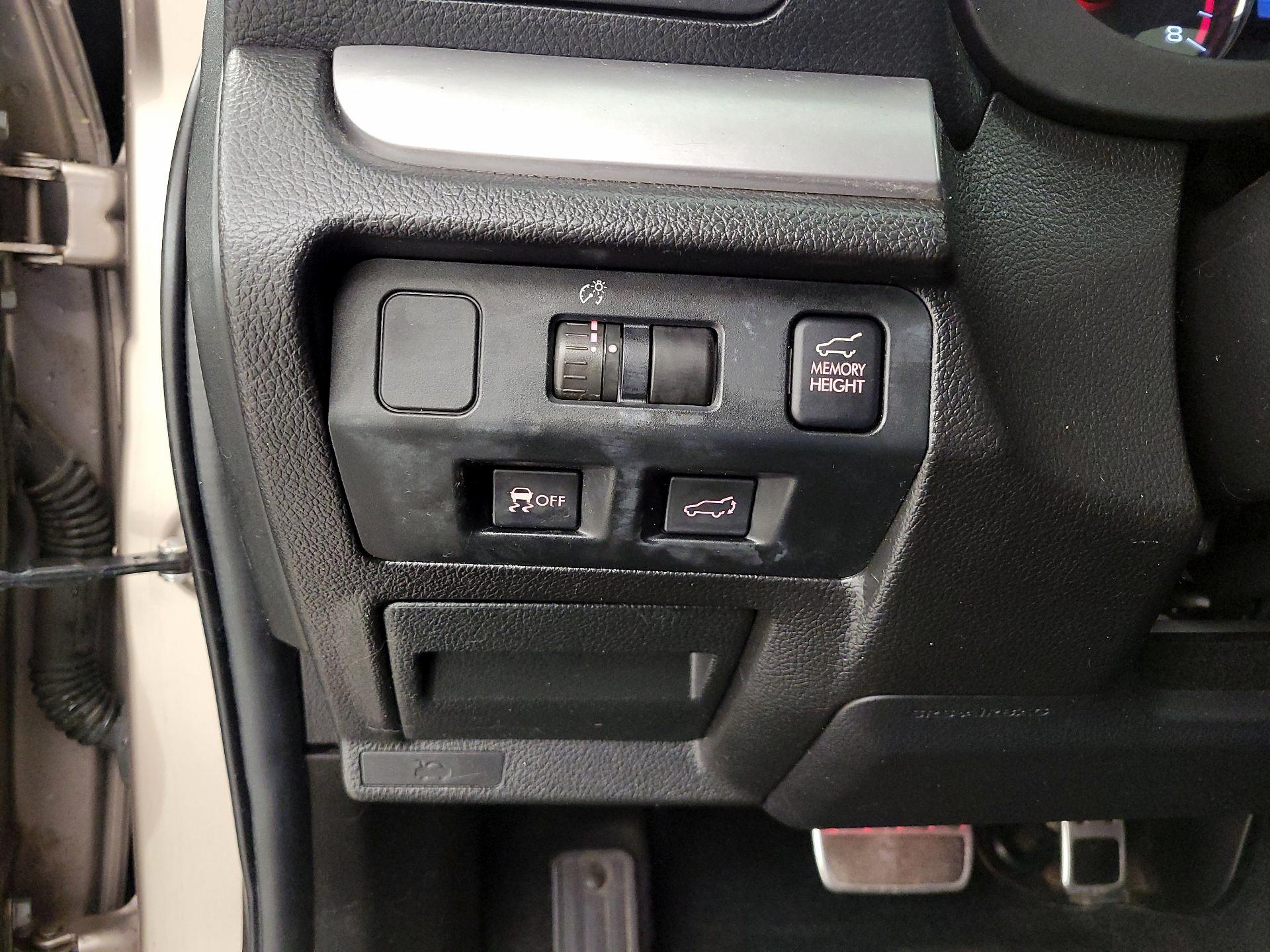 Thumbnail: 2015 Subaru Forester - 13