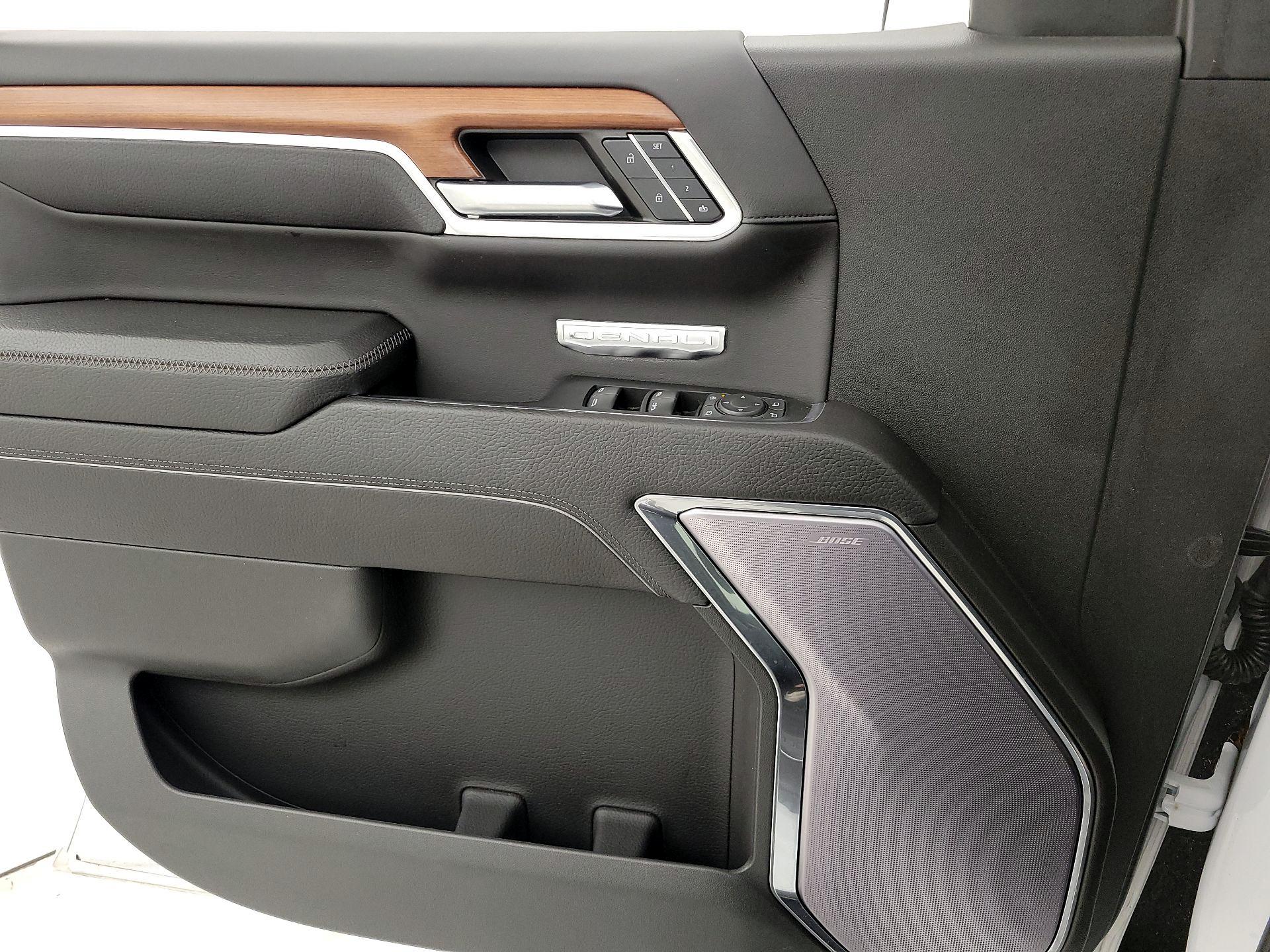 Thumbnail: 2022 GMC Sierra 1500 - 12