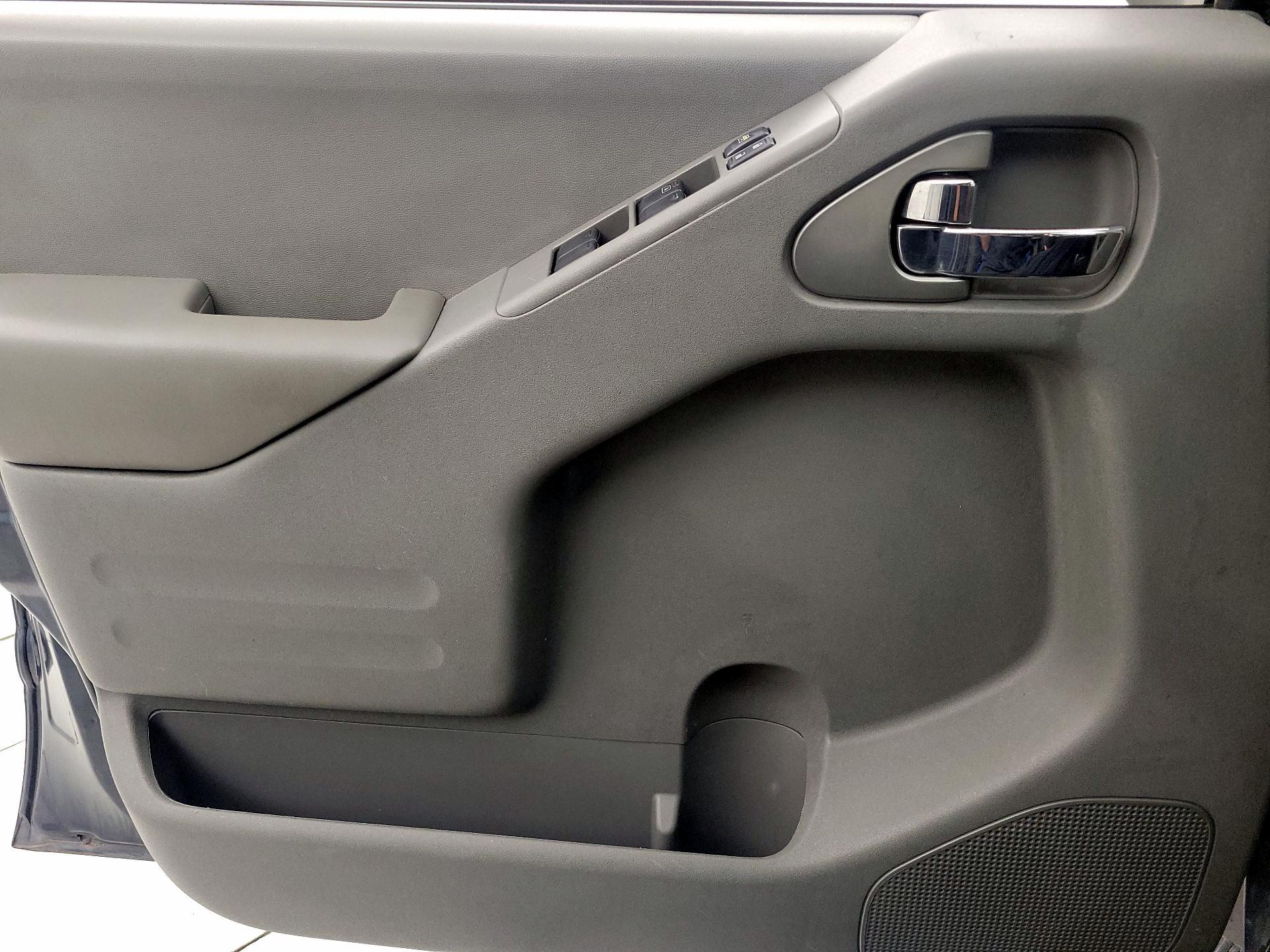 Thumbnail: 2019 Nissan Frontier - 12