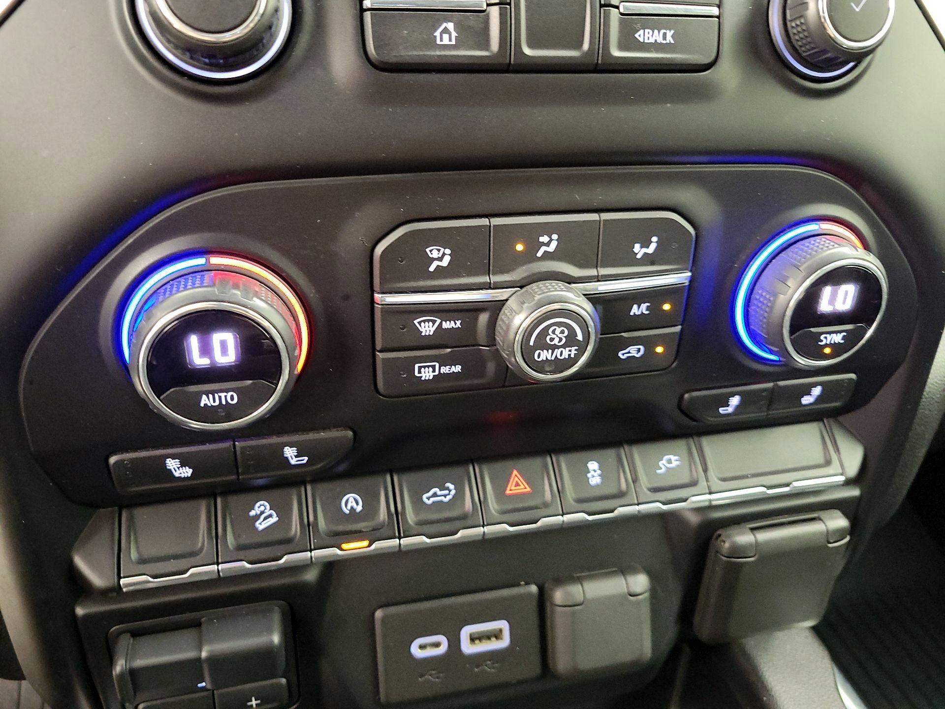 Thumbnail: 2020 Chevrolet Silverado 1500 - 16