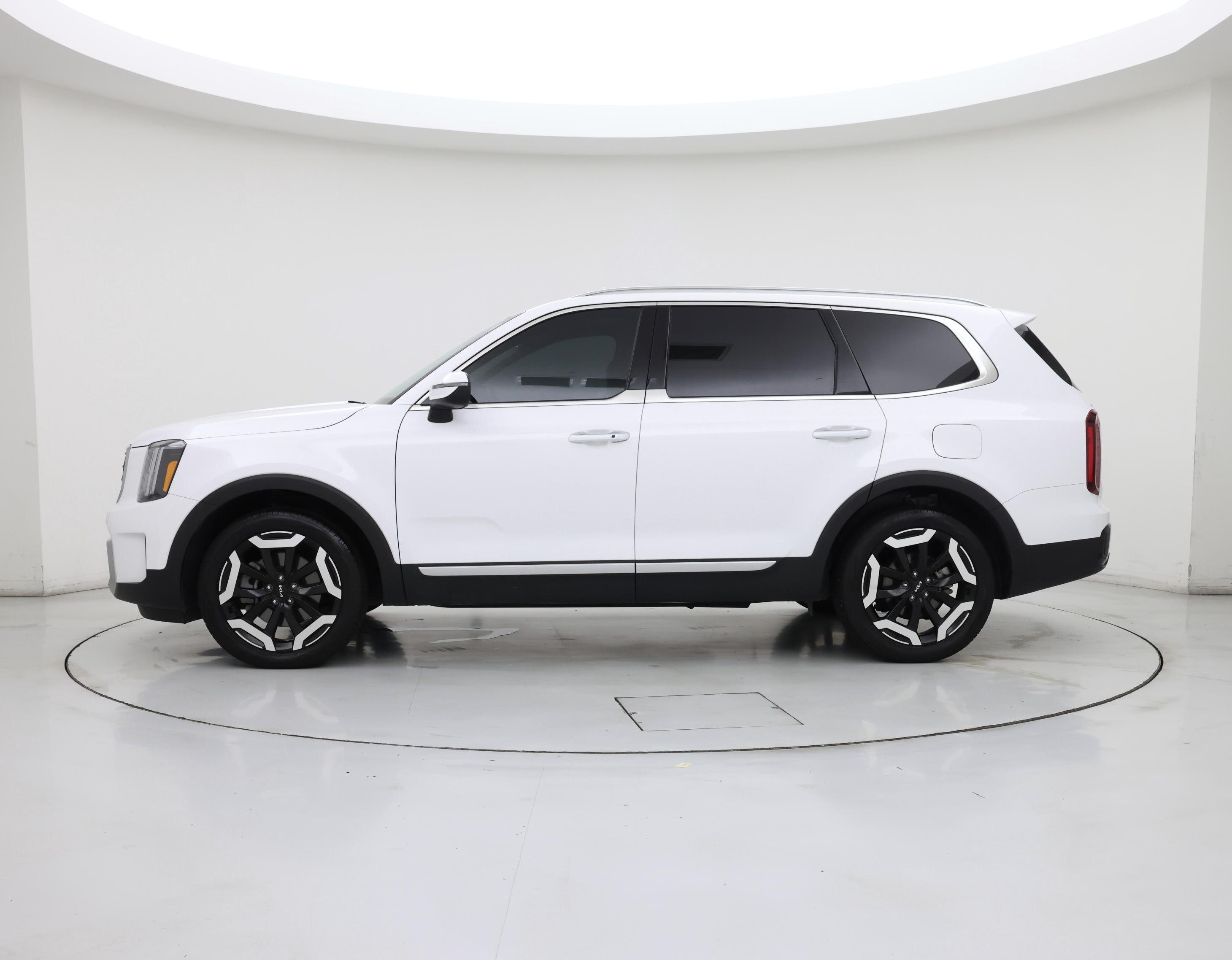 Thumbnail: 2024 Kia Telluride - 3