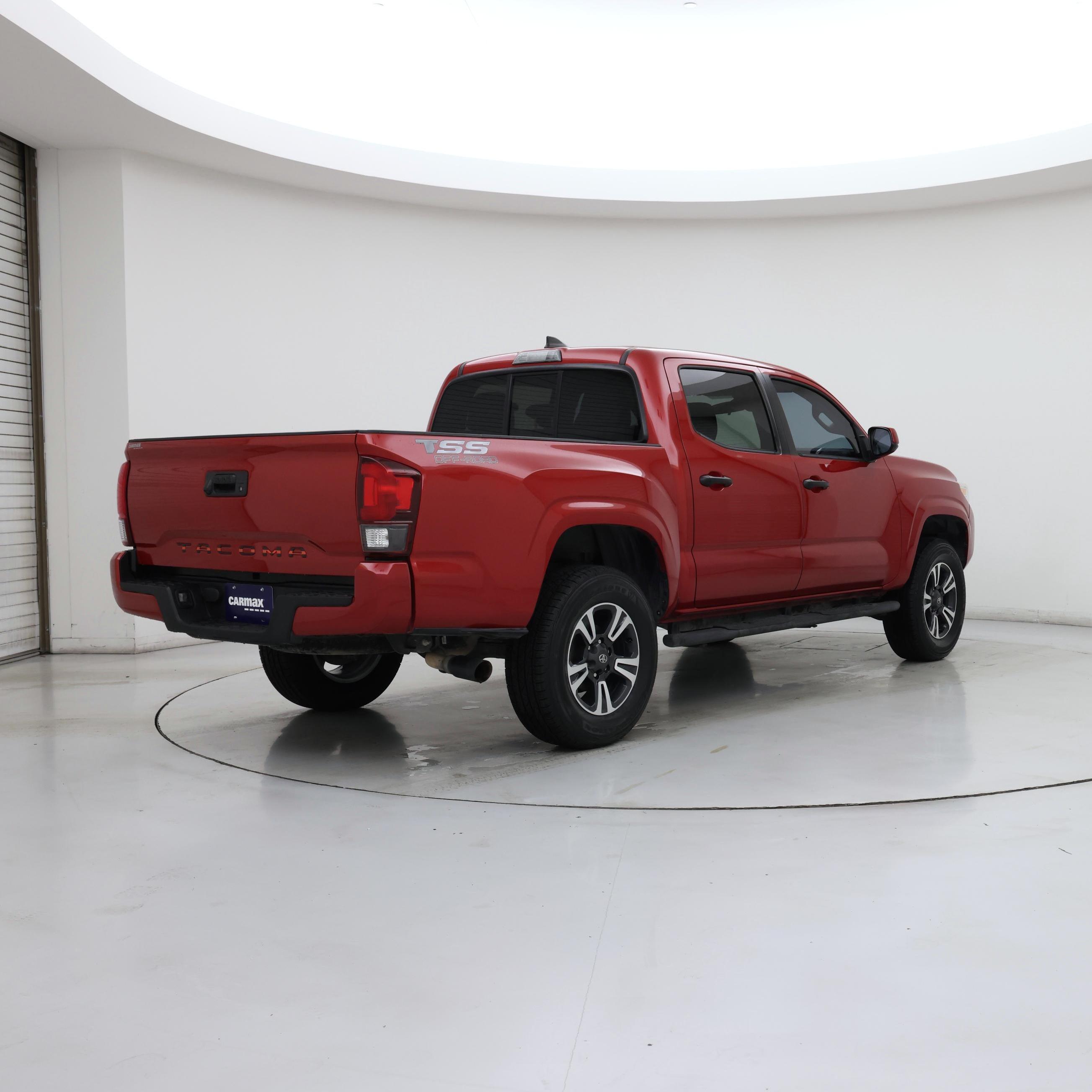 Thumbnail: 2019 Toyota Tacoma - 8