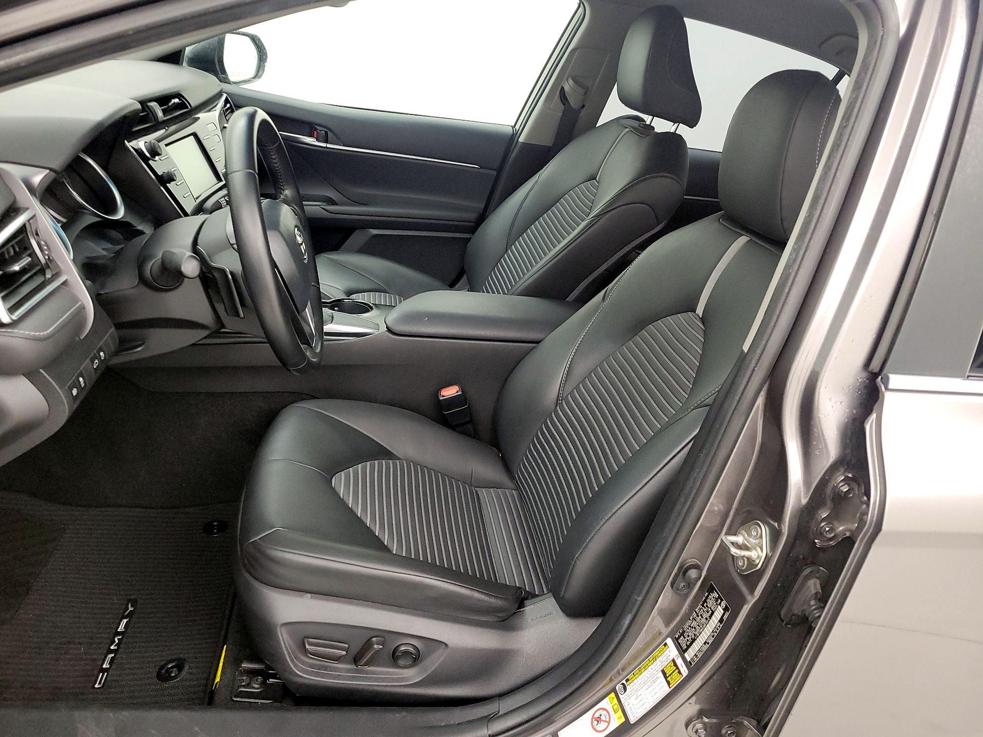 Thumbnail: 2018 Toyota Camry - 11