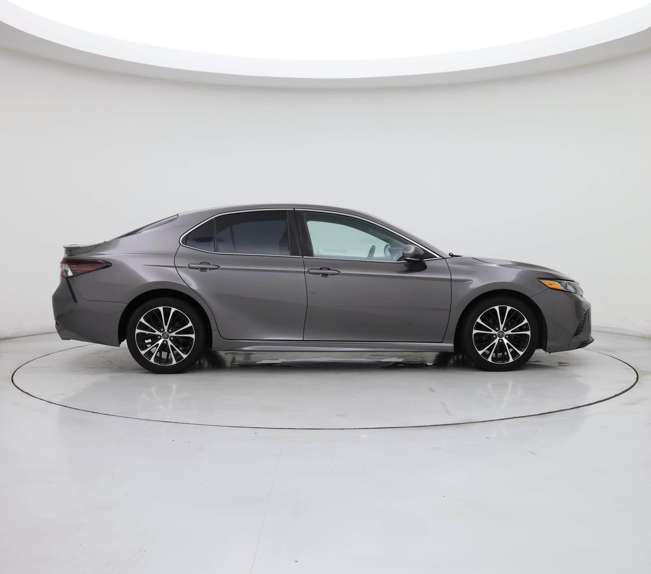 Thumbnail: 2018 Toyota Camry - 7