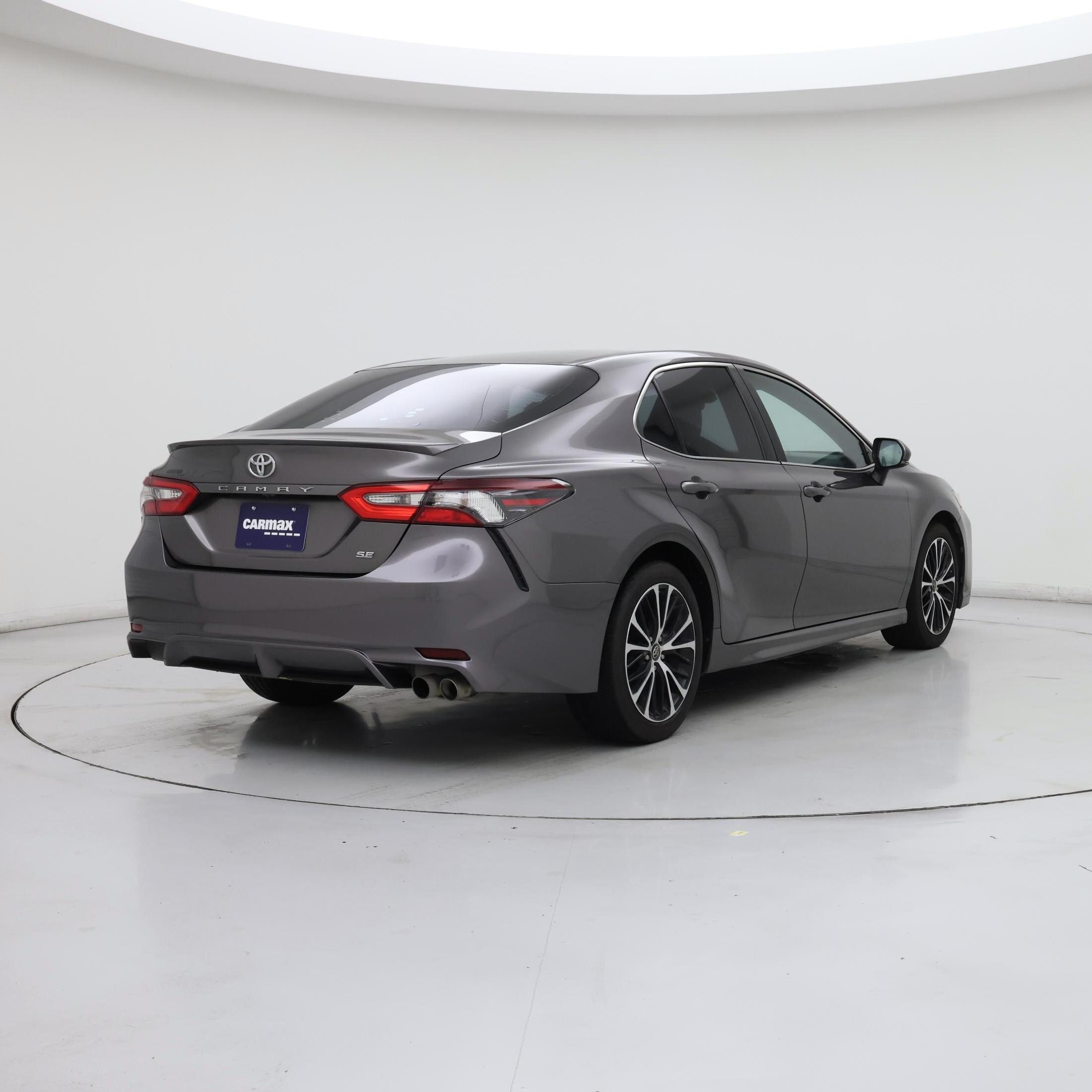 Thumbnail: 2018 Toyota Camry - 8