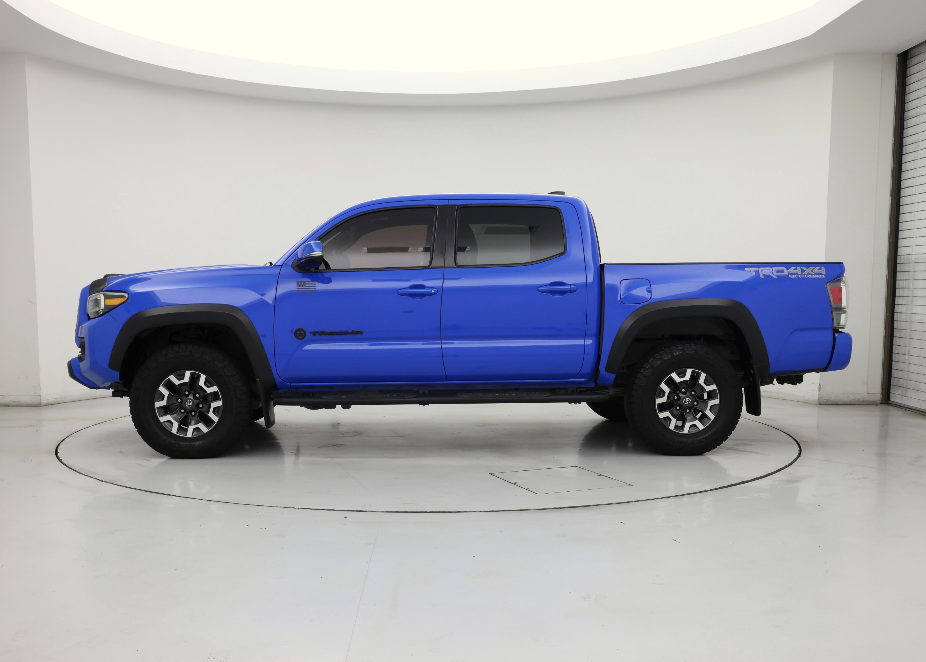 Thumbnail: 2021 Toyota Tacoma - 3