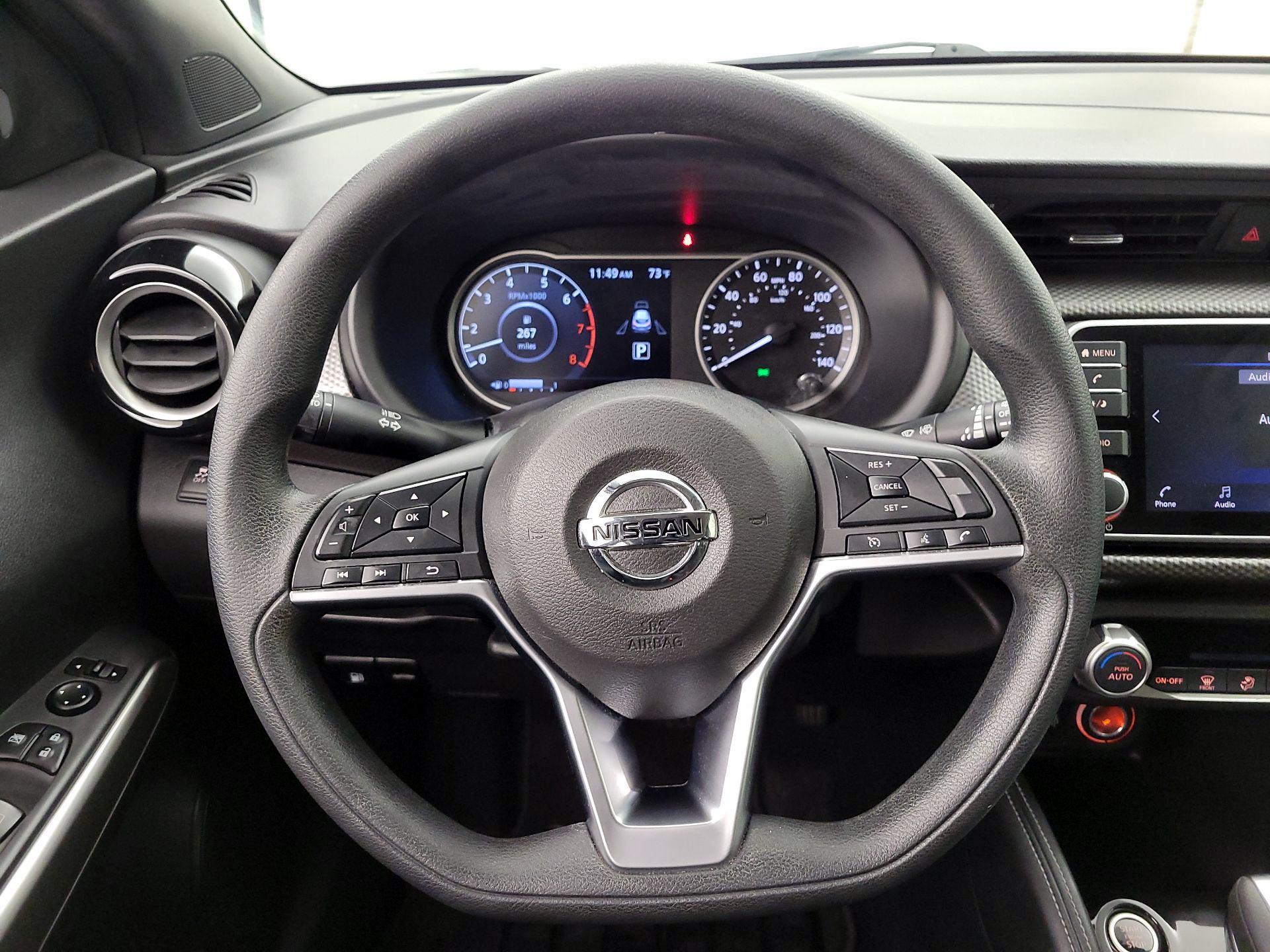 Thumbnail: 2019 Nissan Kicks - 10