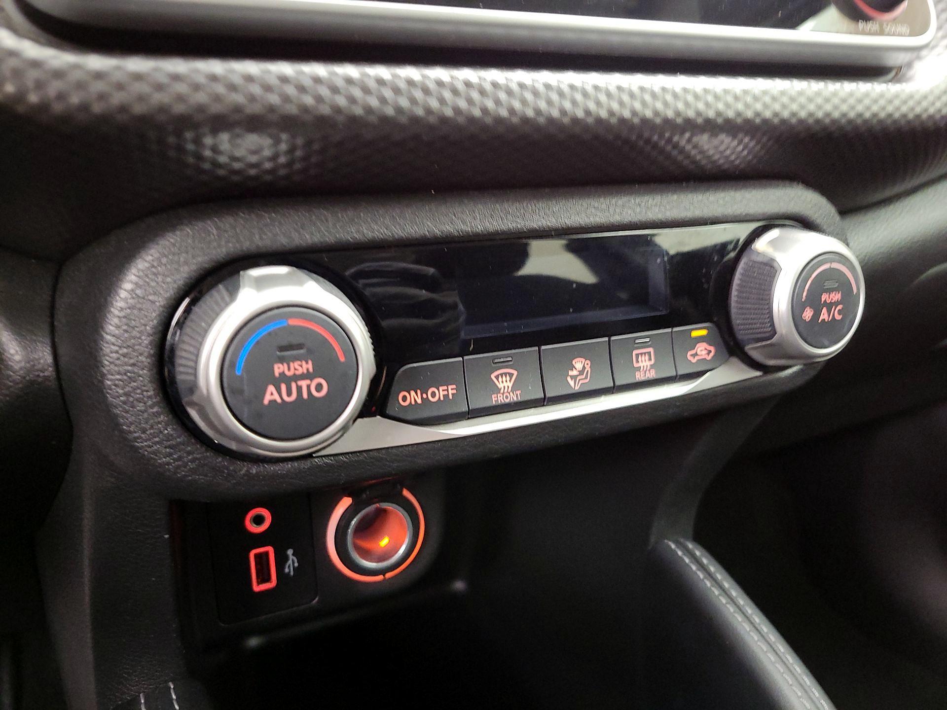 Thumbnail: 2019 Nissan Kicks - 16