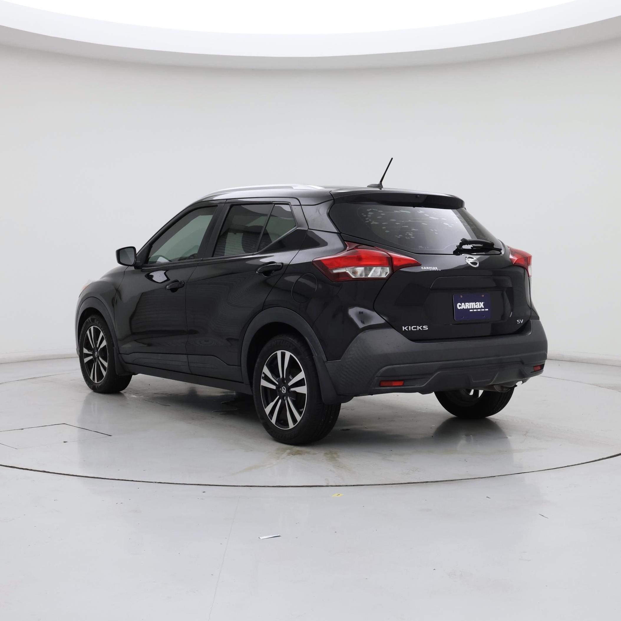 Thumbnail: 2019 Nissan Kicks - 2