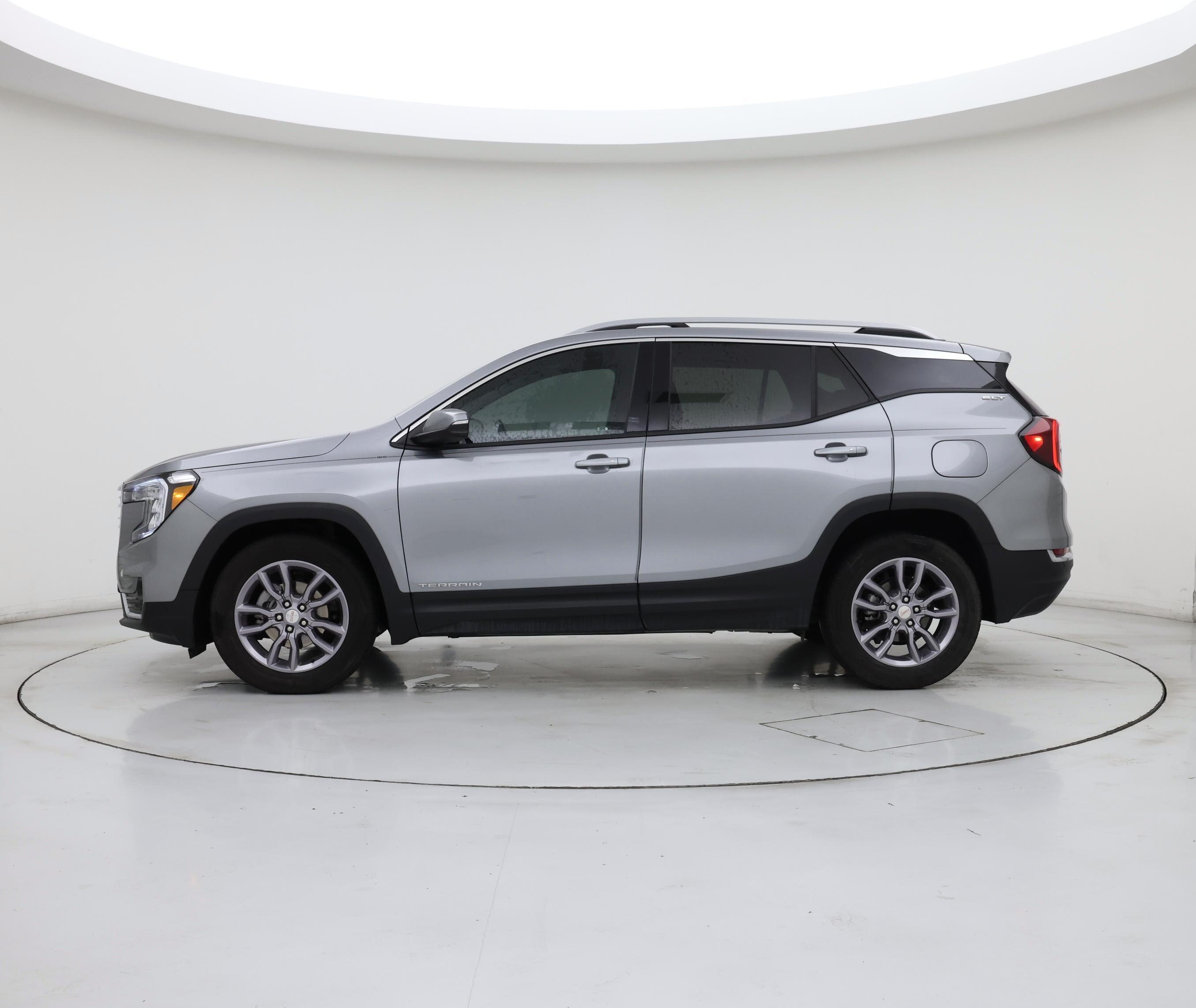 Thumbnail: 2024 GMC Terrain - 3
