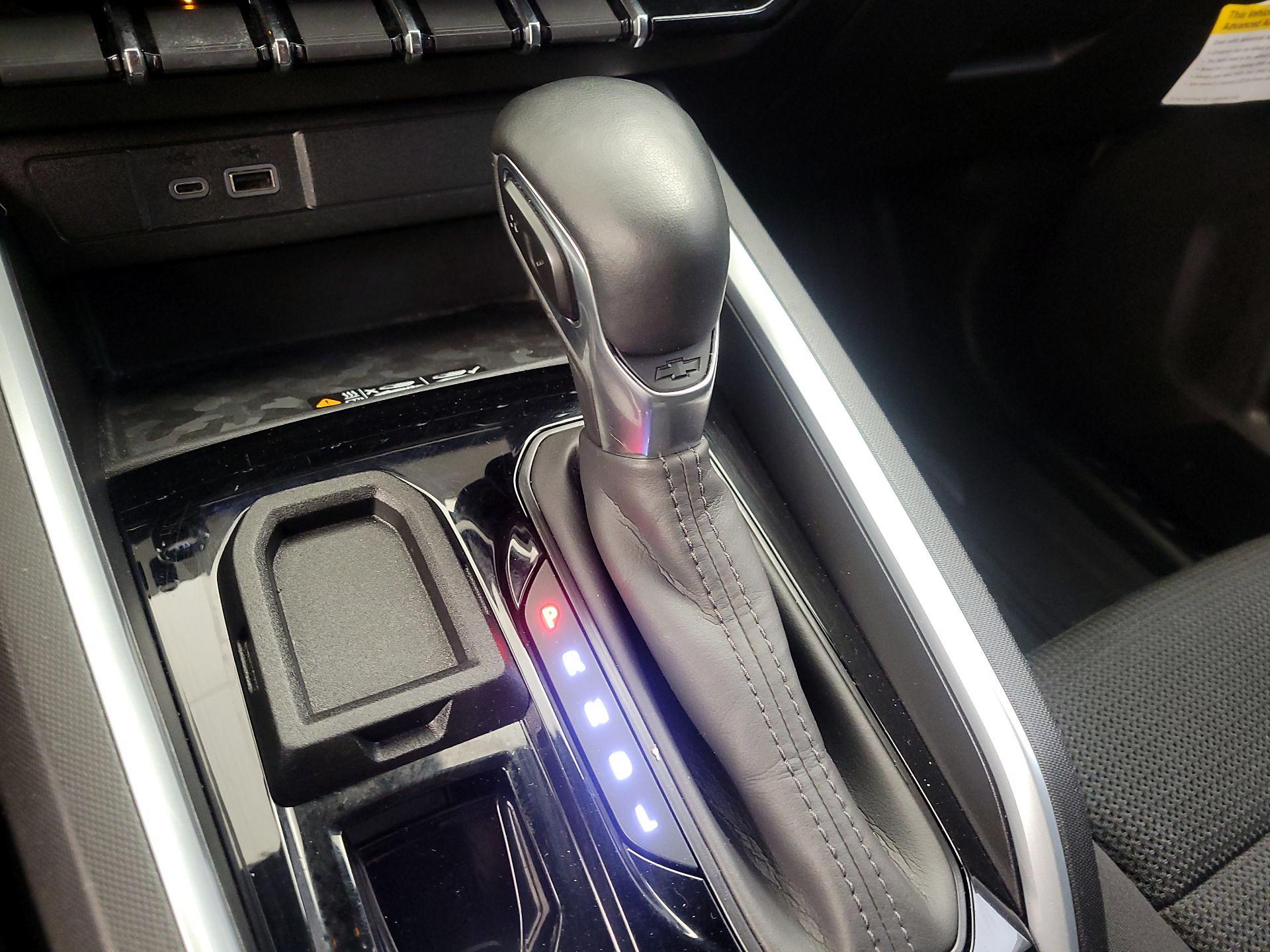 Thumbnail: 2023 Chevrolet Colorado - 18
