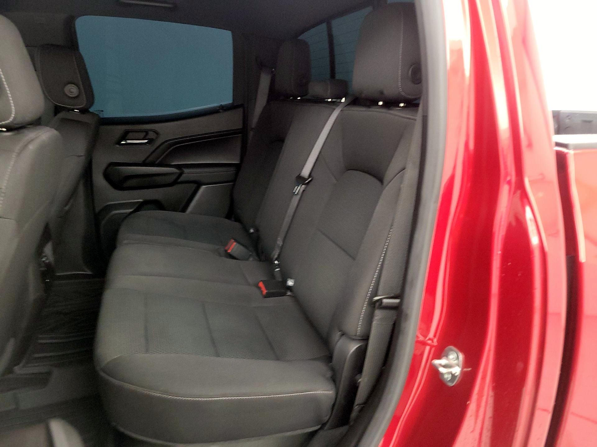Thumbnail: 2023 Chevrolet Colorado - 20