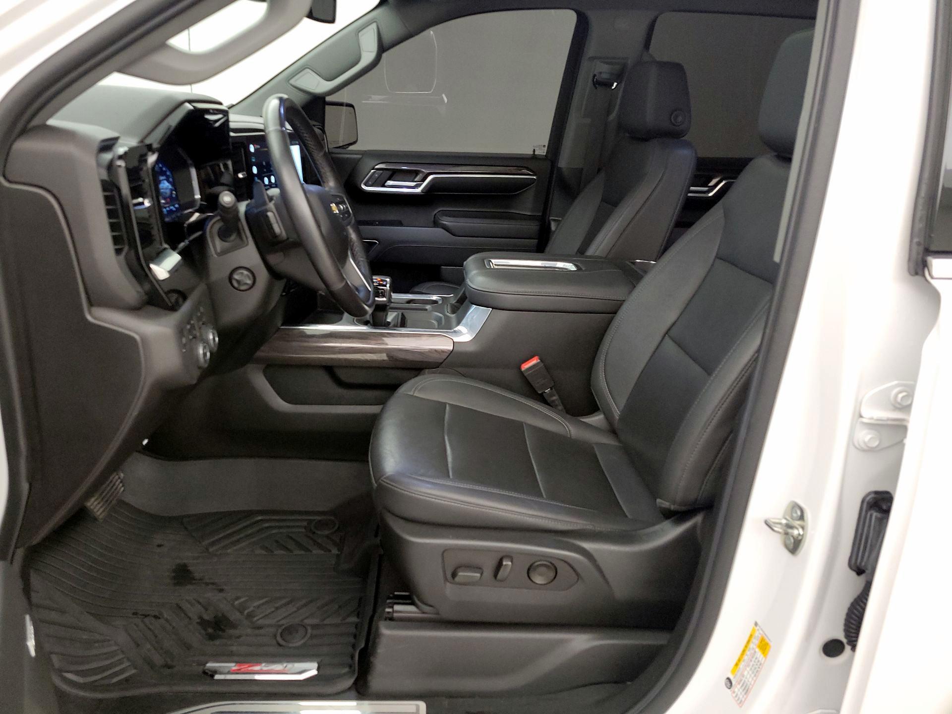 Thumbnail: 2022 Chevrolet Silverado 1500 - 11