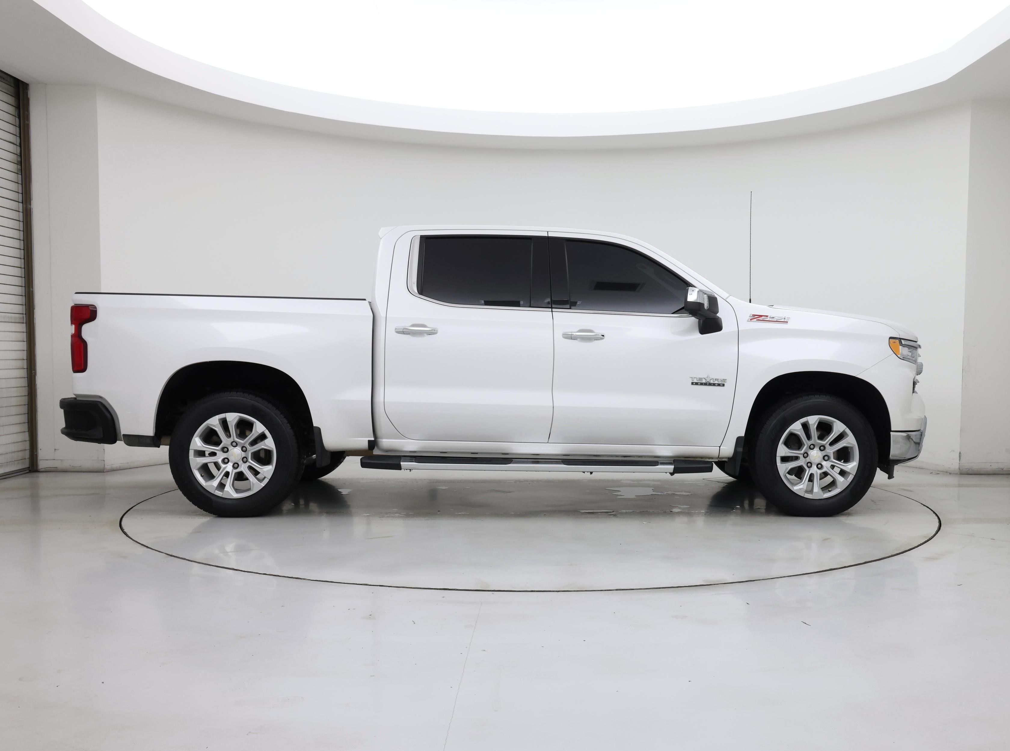 Thumbnail: 2022 Chevrolet Silverado 1500 - 7