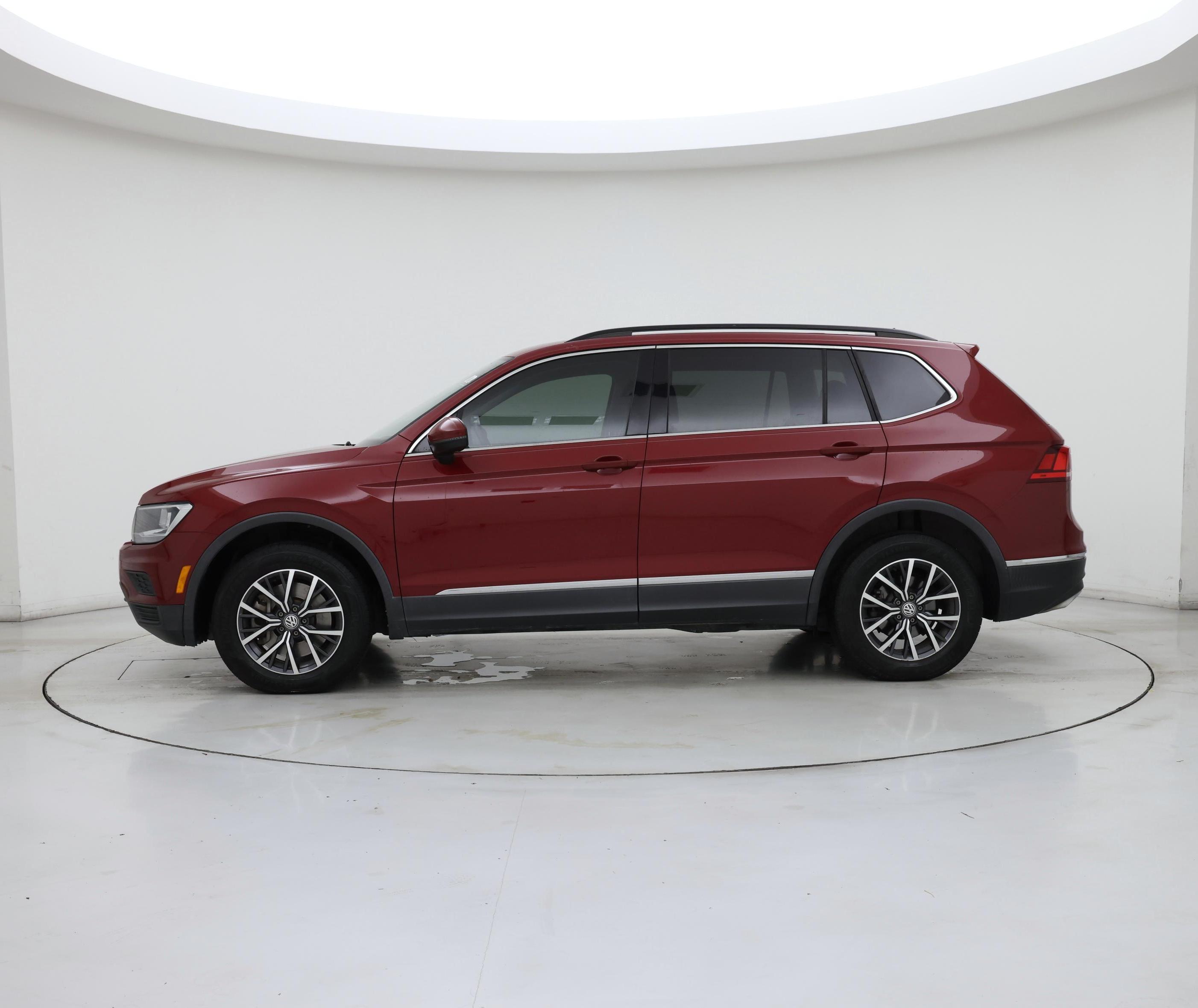 Thumbnail: 2020 Volkswagen Tiguan - 3