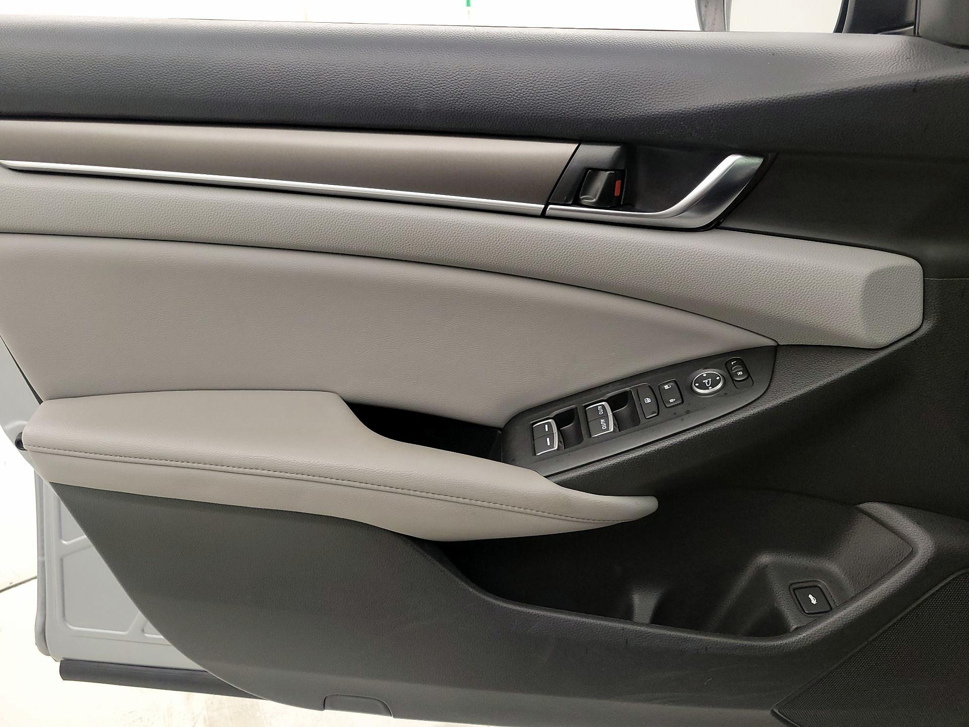 Thumbnail: 2018 Honda Accord - 12
