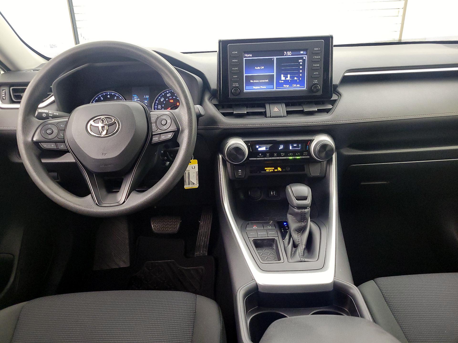 Thumbnail: 2019 Toyota RAV4 - 9