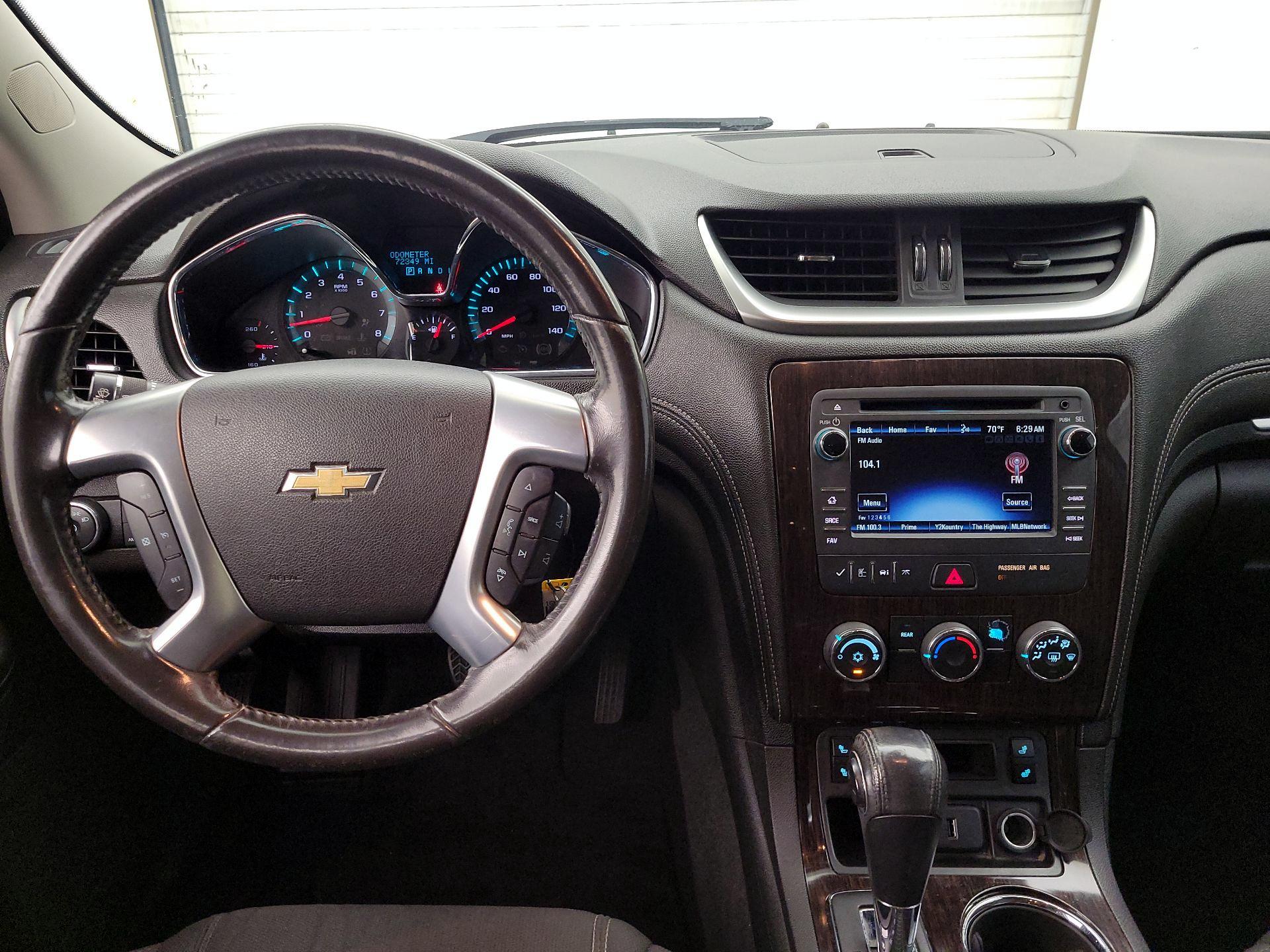 Thumbnail: 2017 Chevrolet Traverse - 9