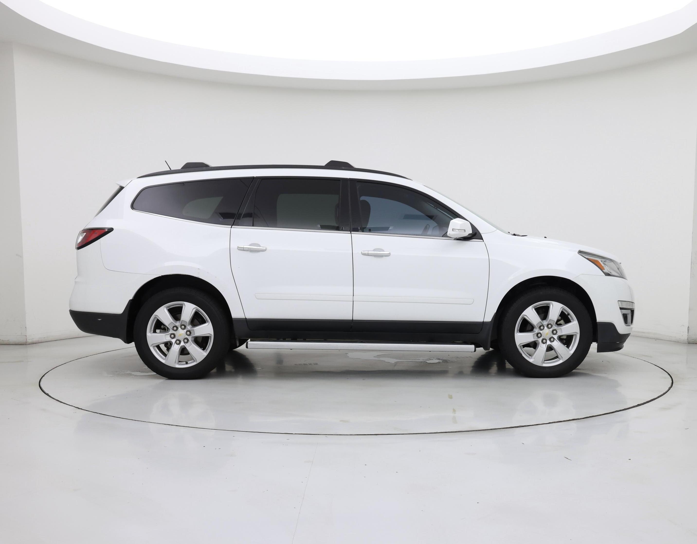 Thumbnail: 2017 Chevrolet Traverse - 7