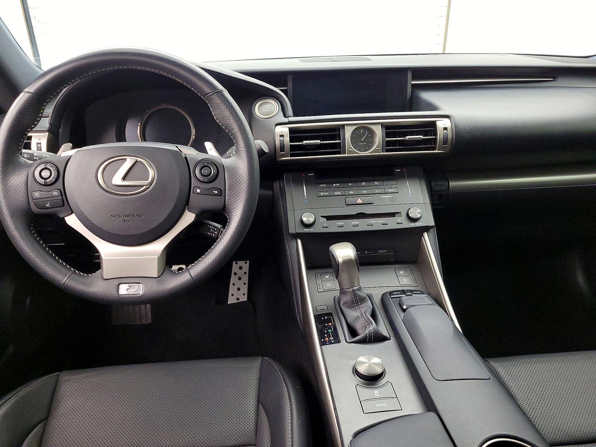 Thumbnail: 2015 Lexus IS - 9