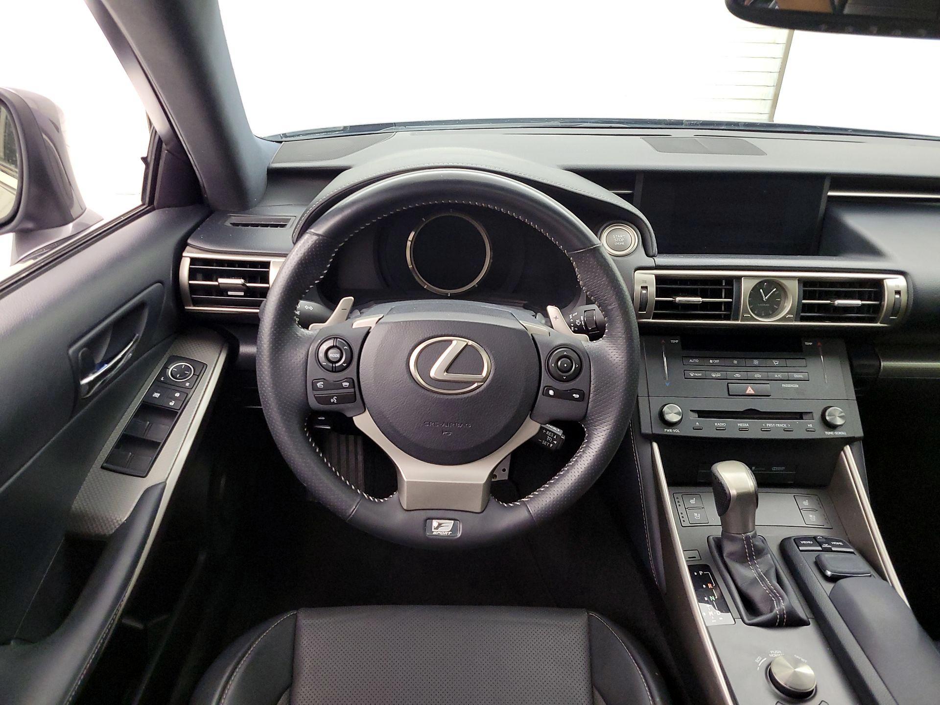 Thumbnail: 2015 Lexus IS - 10